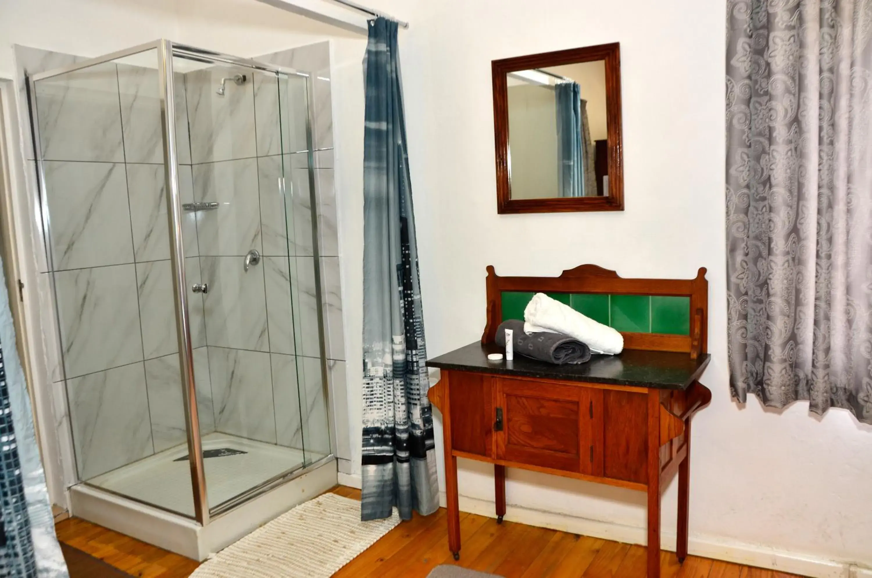 Studio Apartment in Altenburgh Accommodation - Apartments Studio Apartment in Altenburgh Accommodation - Apartments