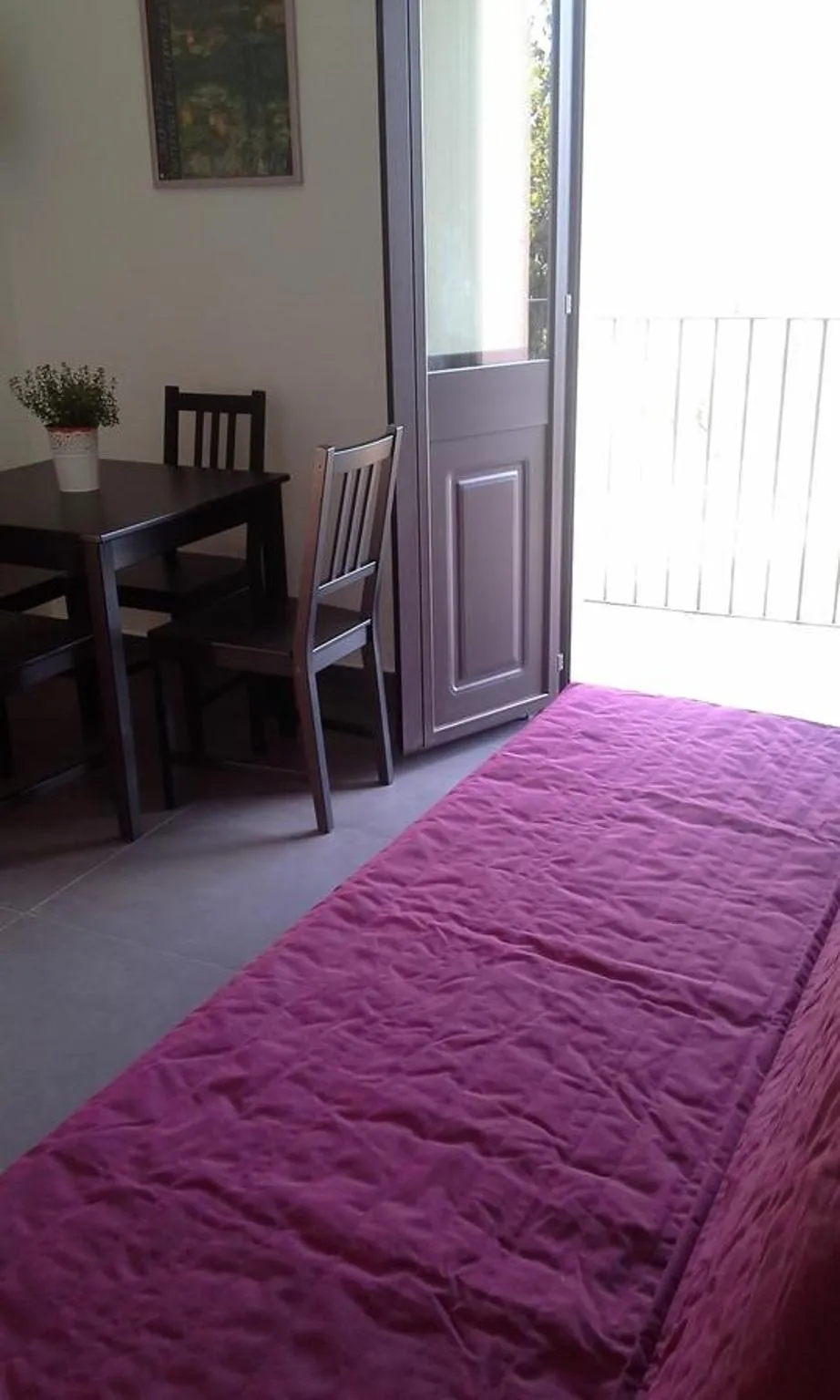 Living room, Bed in La cage aux folles B&B