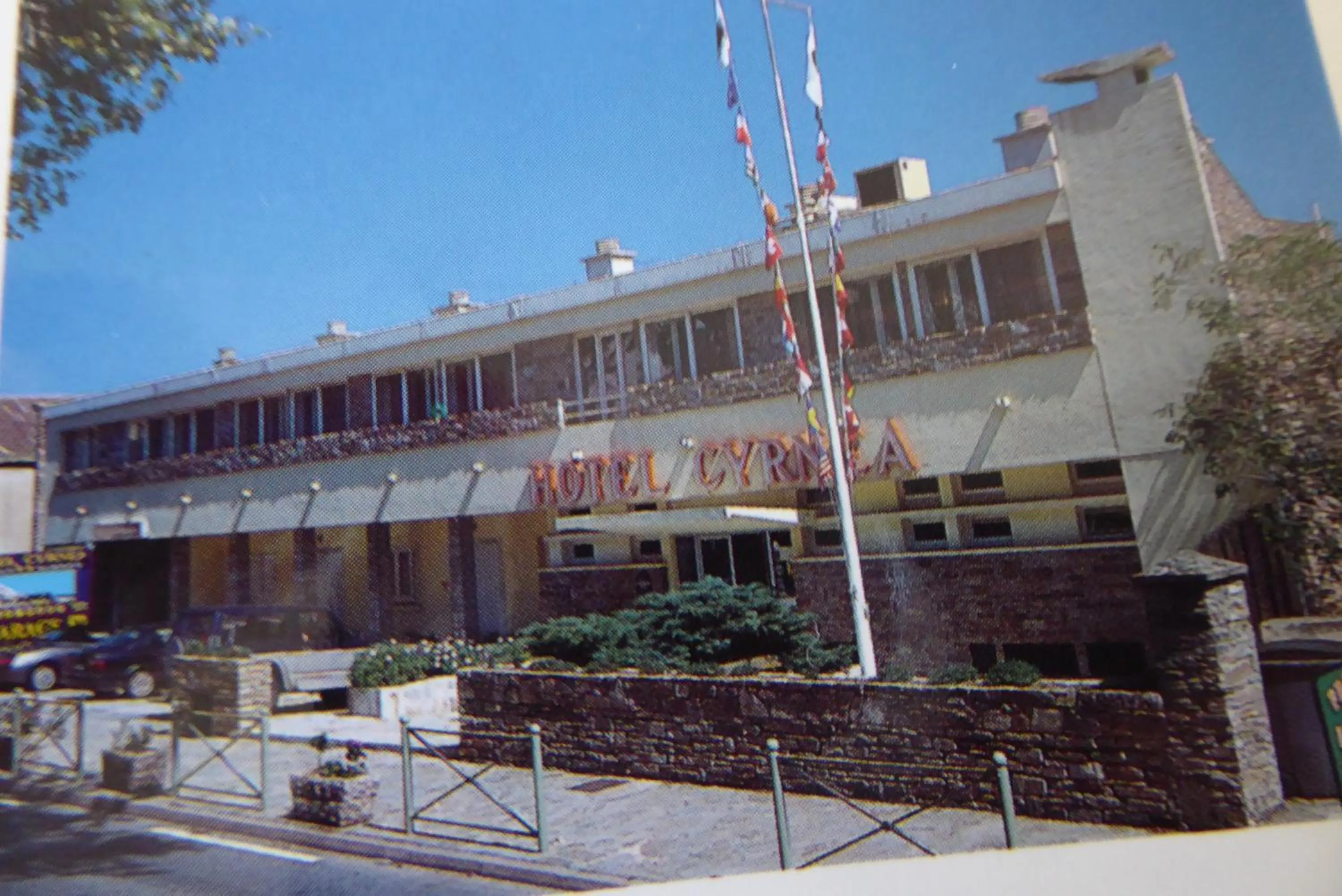 Facade/entrance in Hotel Cyrnea