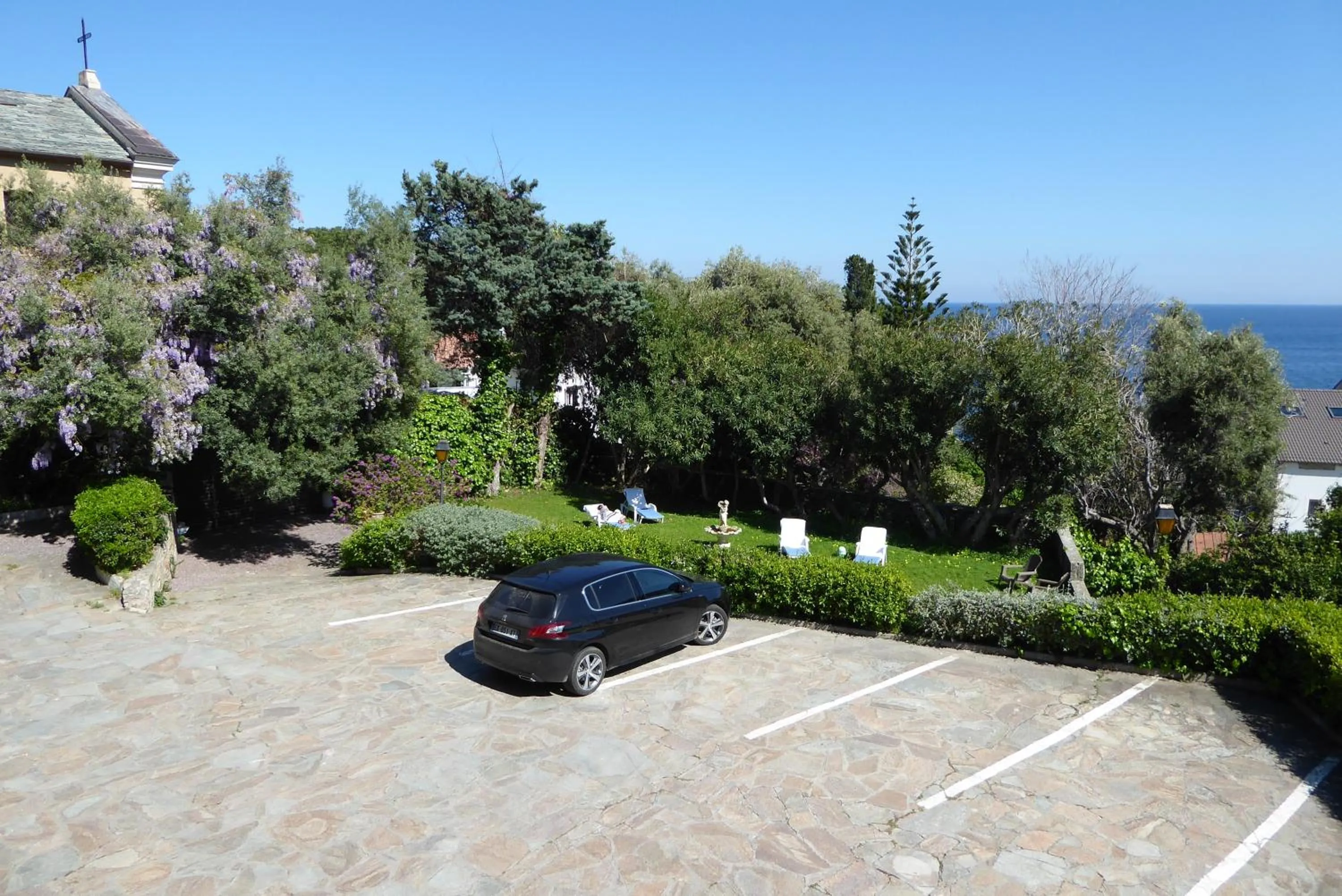 Garden in Hotel Cyrnea