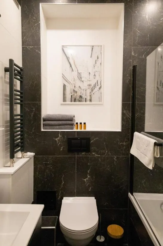 Galeria Italiana Apartments