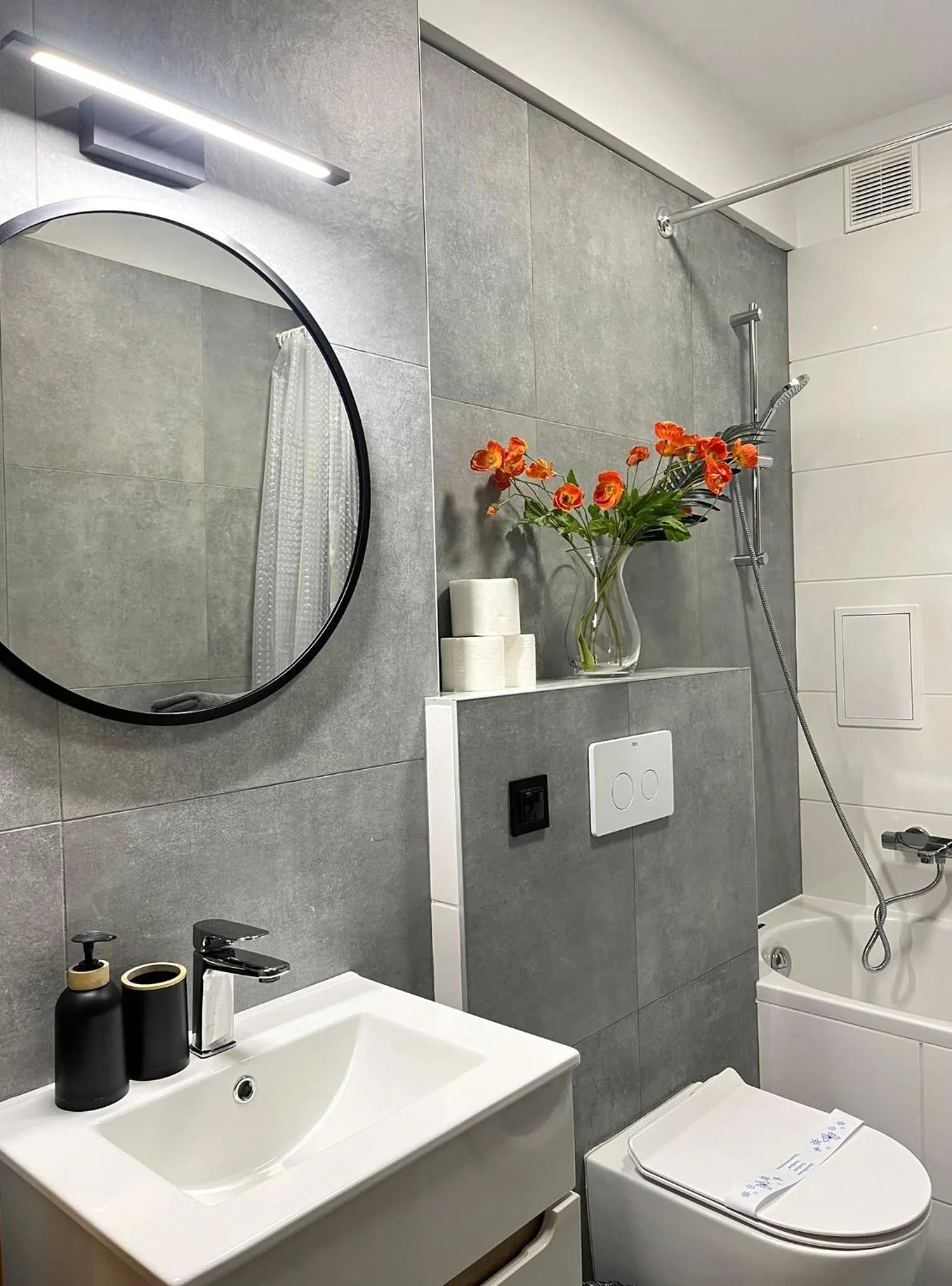 Bathroom in Galeria Italiana Apartments