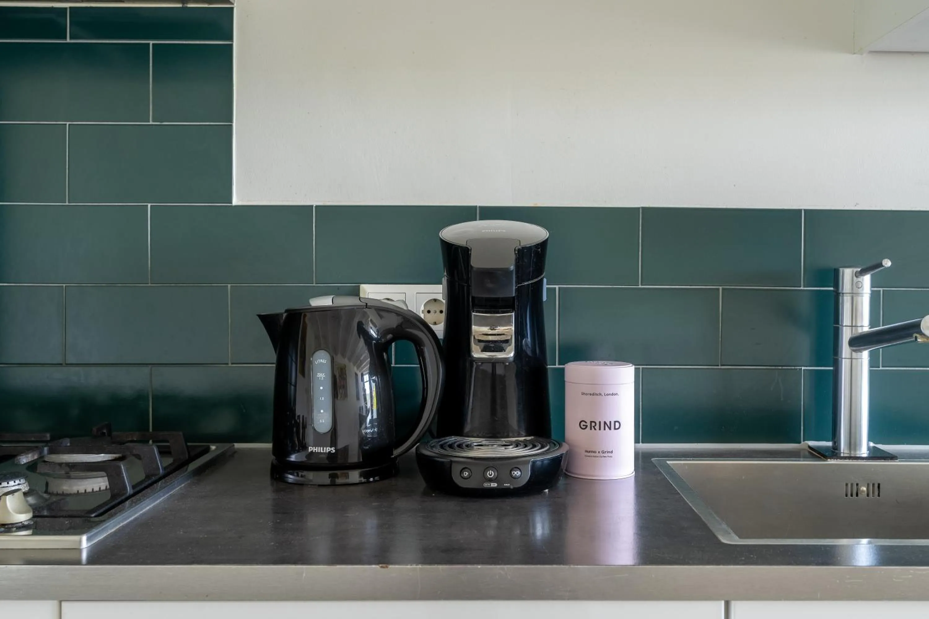 Coffee/tea facilities in Amsterdam Centre Harbour Apartments
