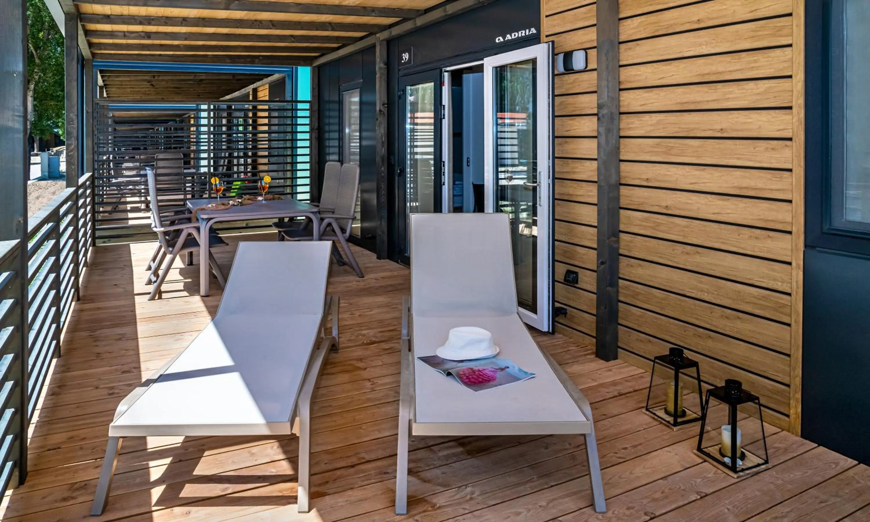 Balcony/Terrace in Mobile Homes Camp Galeb