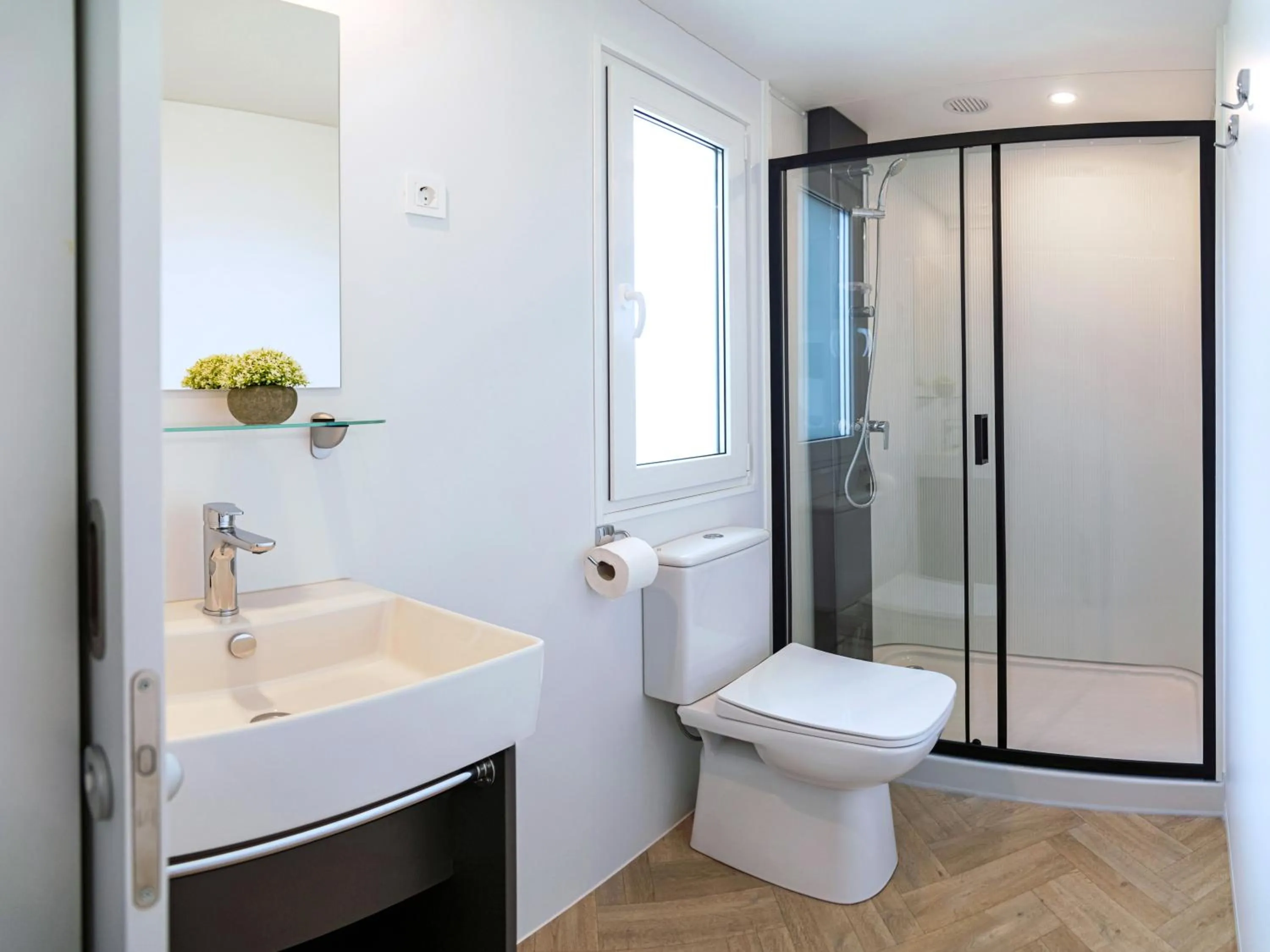 Bathroom in Mobile Homes Camp Galeb