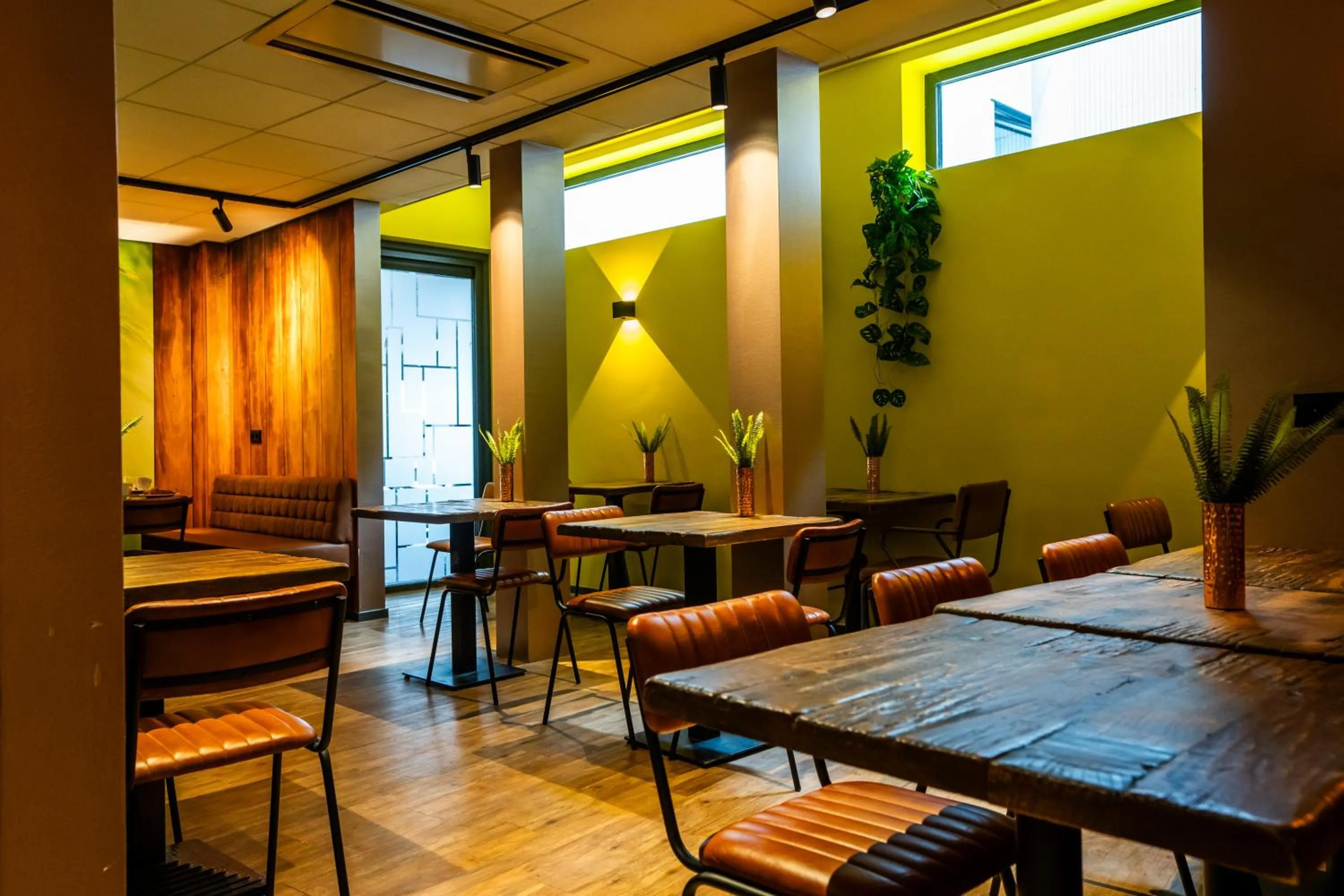 Restaurant/places to eat in Bud Gett Hostels