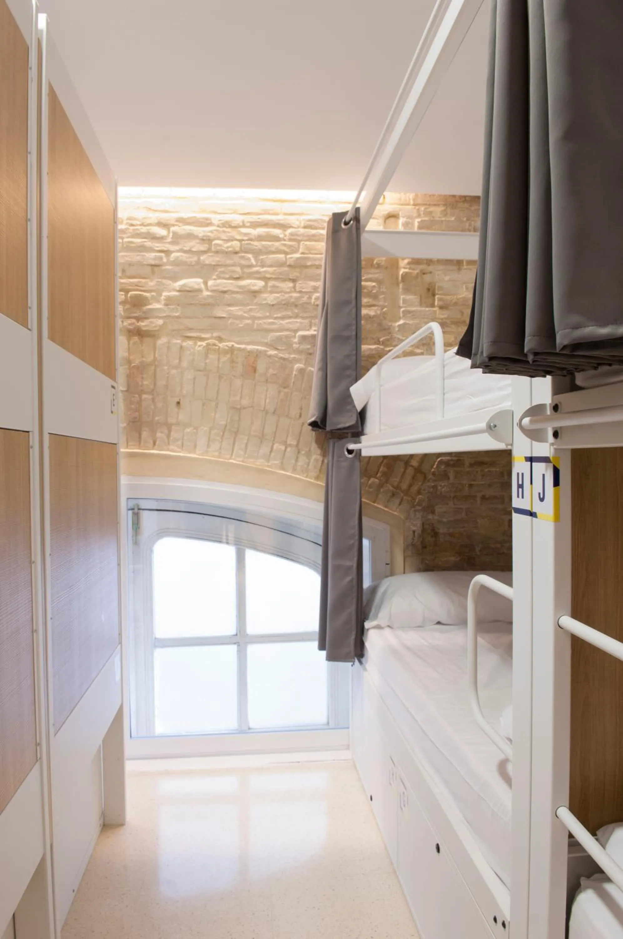 bunk bed, Bed in UP Hostel Valencia