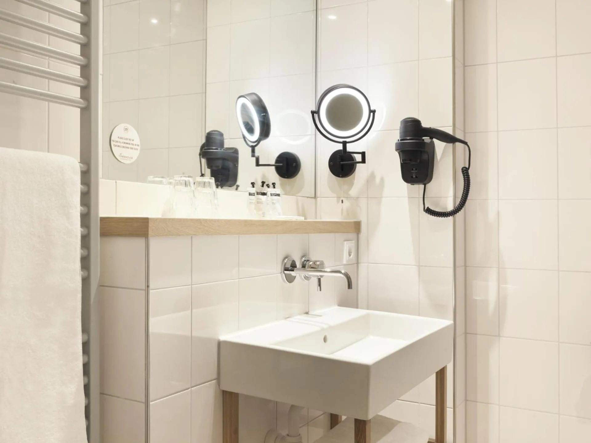 Bathroom in Townhouse Maastricht & Spa