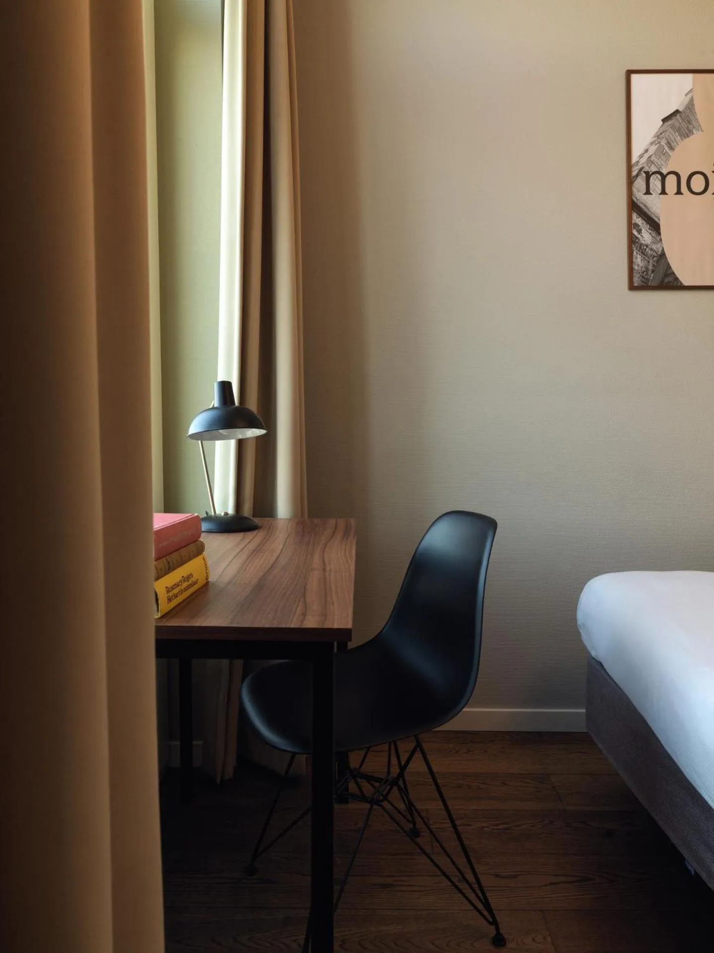 hair dresser, Bed in Townhouse Maastricht & Spa