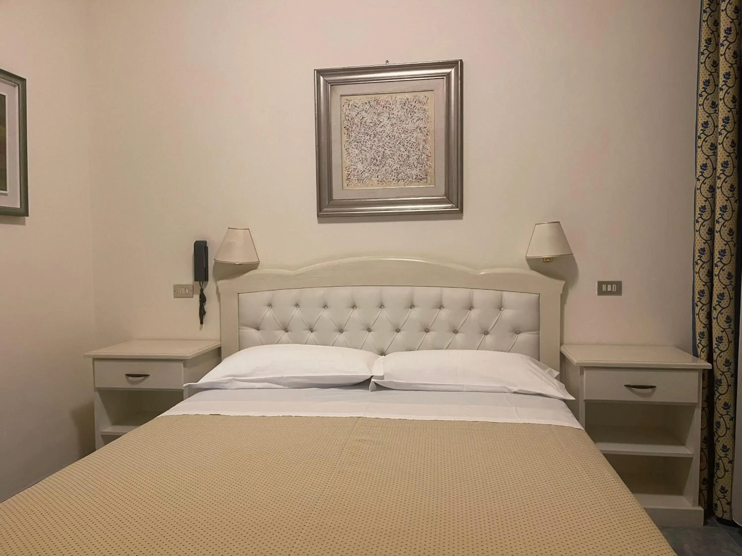 Double Room with Beach Package in Hotel Ariella Double Room with Beach Package in Hotel Ariella