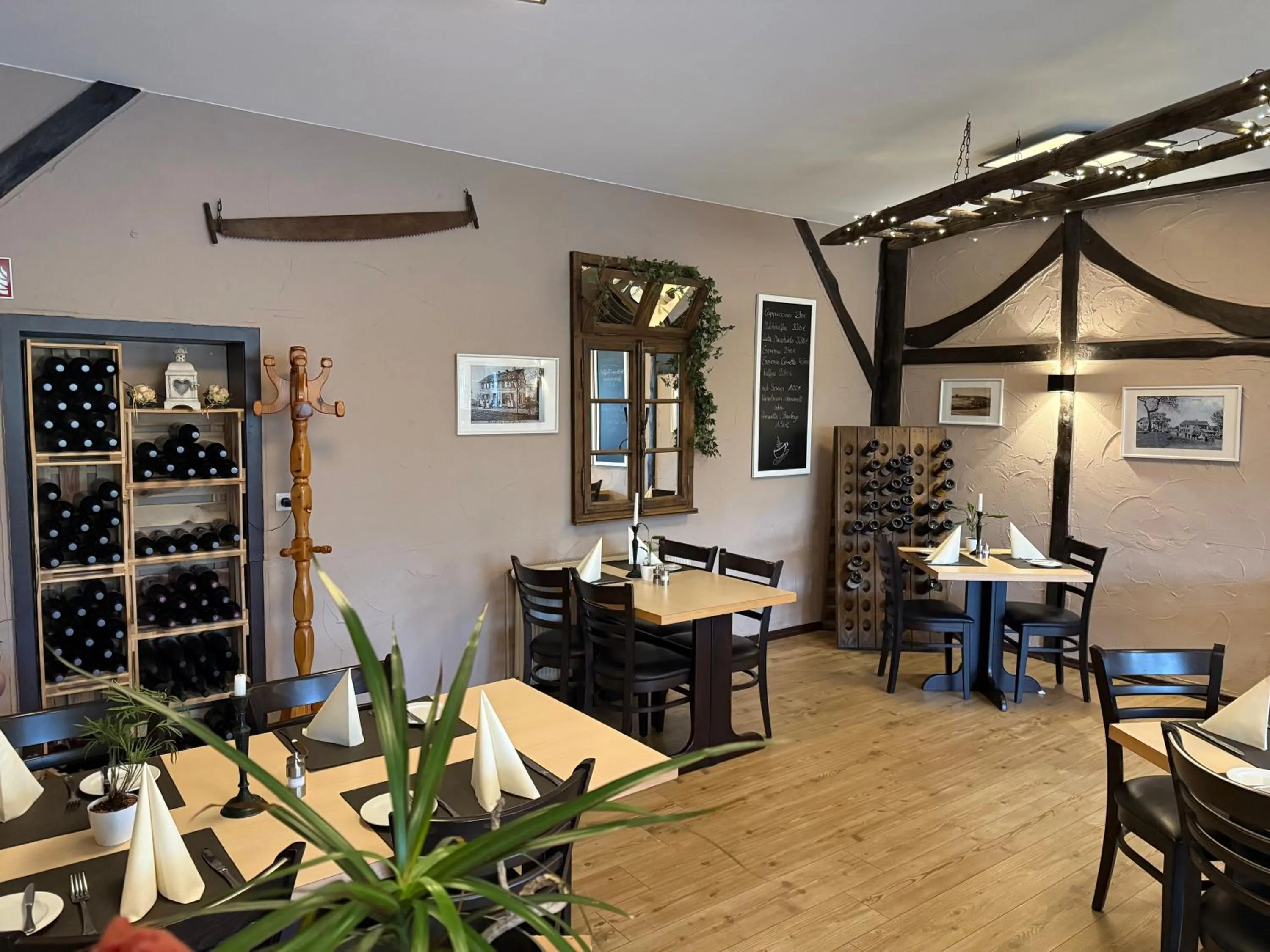 Restaurant/places to eat in Pension im Wirtshaus Himberg