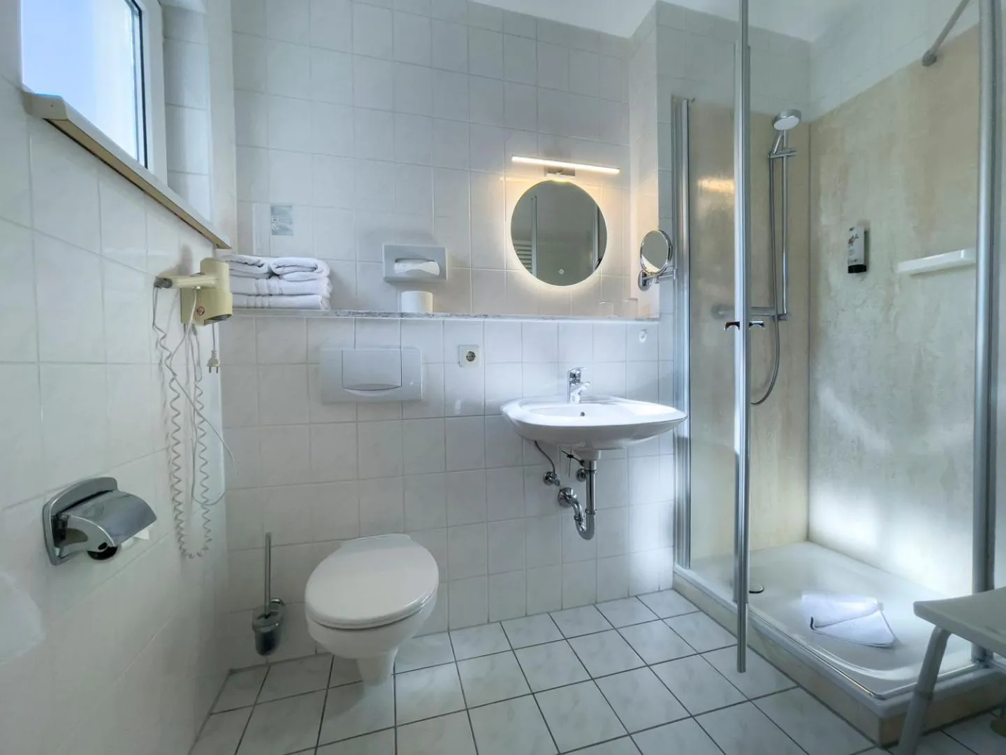 Toilet in Altstadthotel "Garni" Grimma