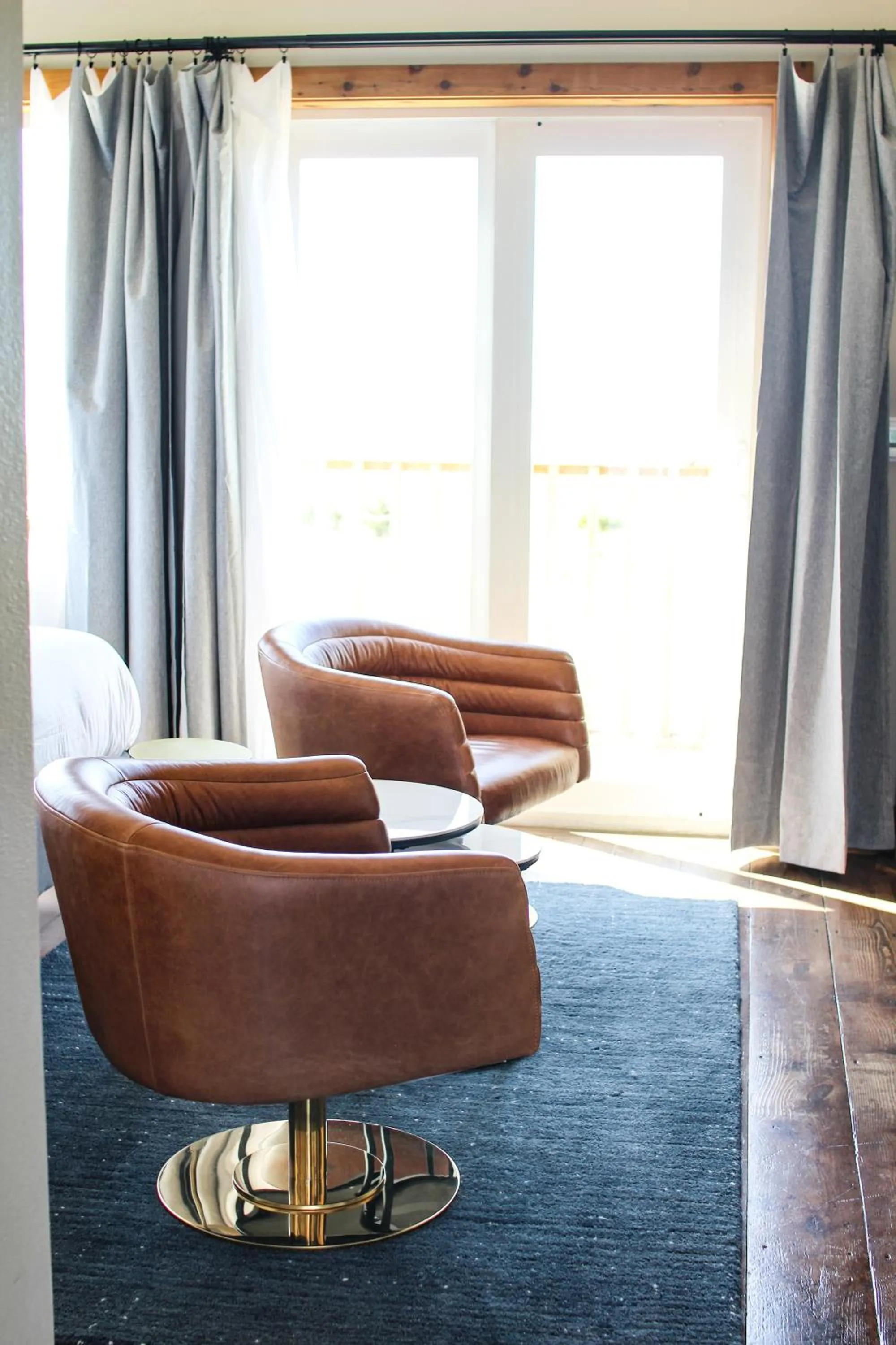 Seating area in Inn at Discovery Coast