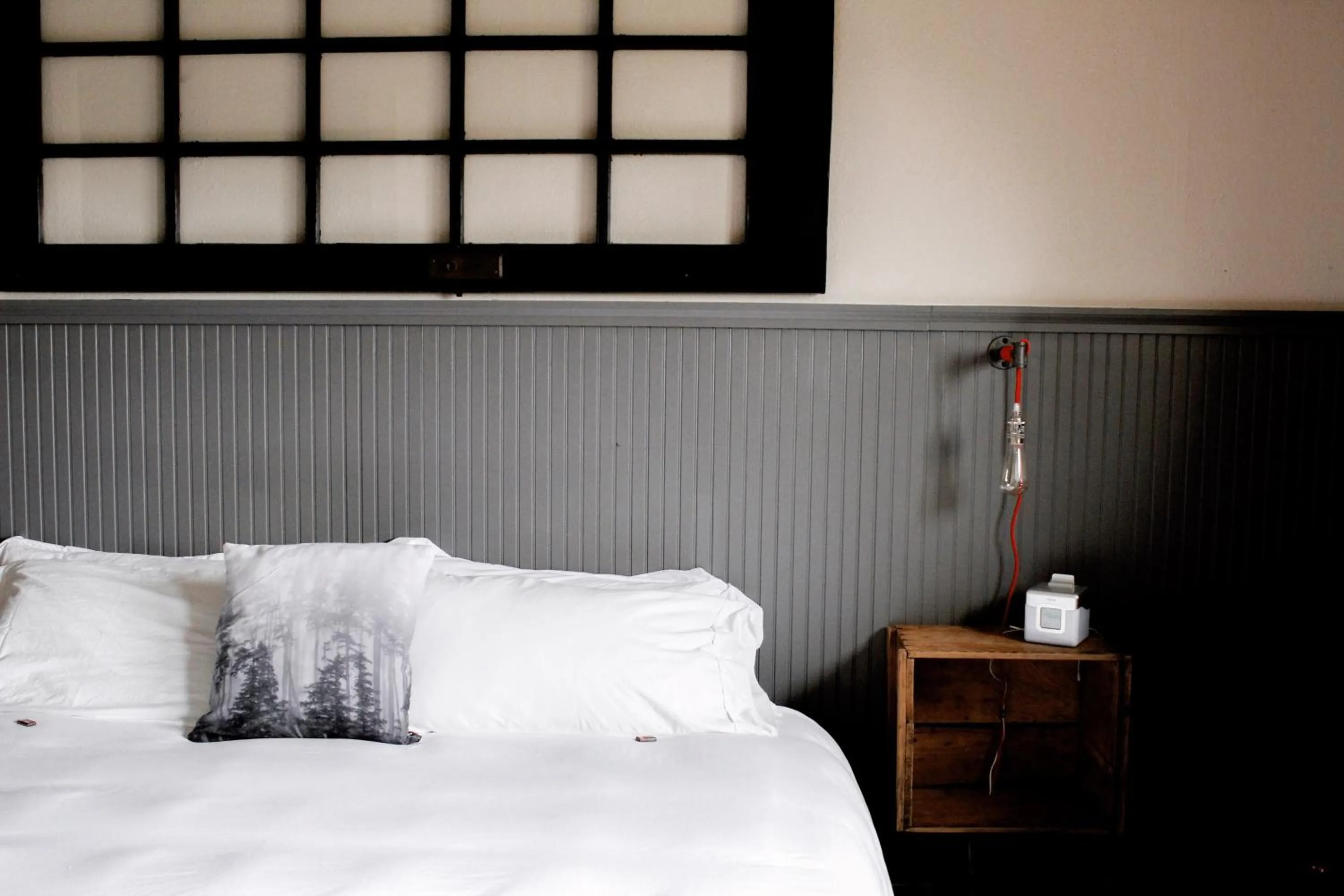 Photo of the whole room, Bed in Inn at Discovery Coast