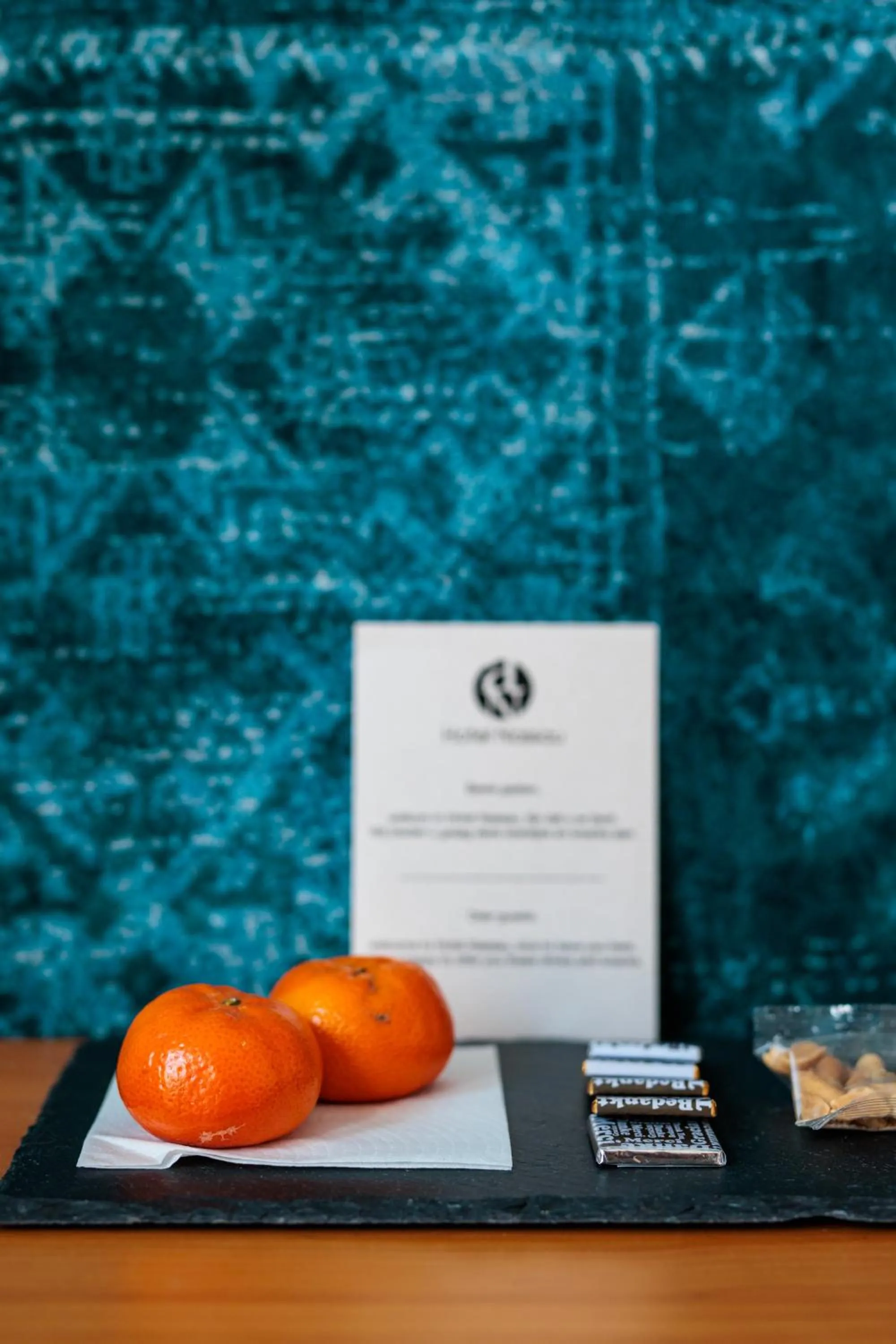 Food and drinks in Hotel Auberge Nassau