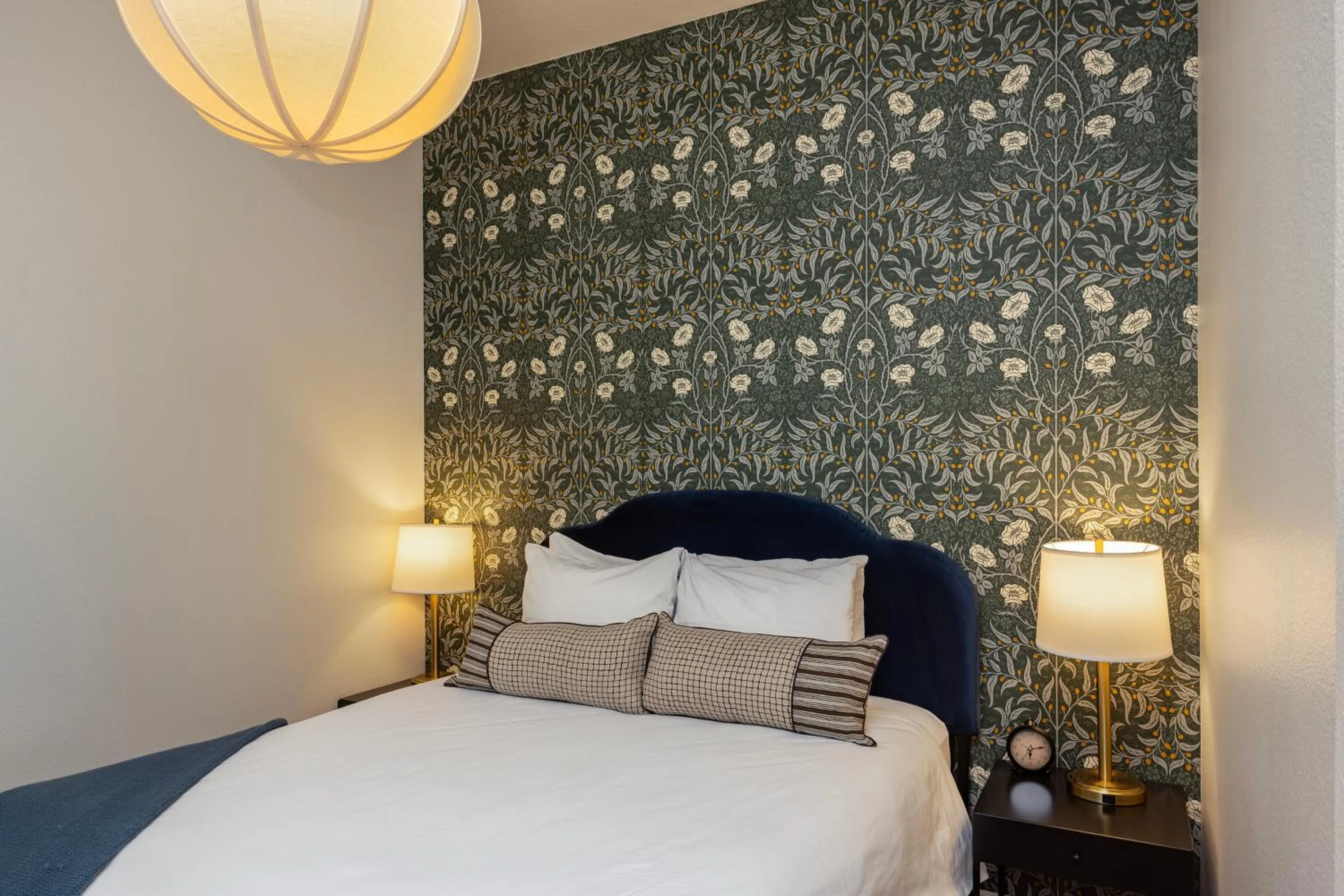 Bedroom, Bed in 3rd Street Flats