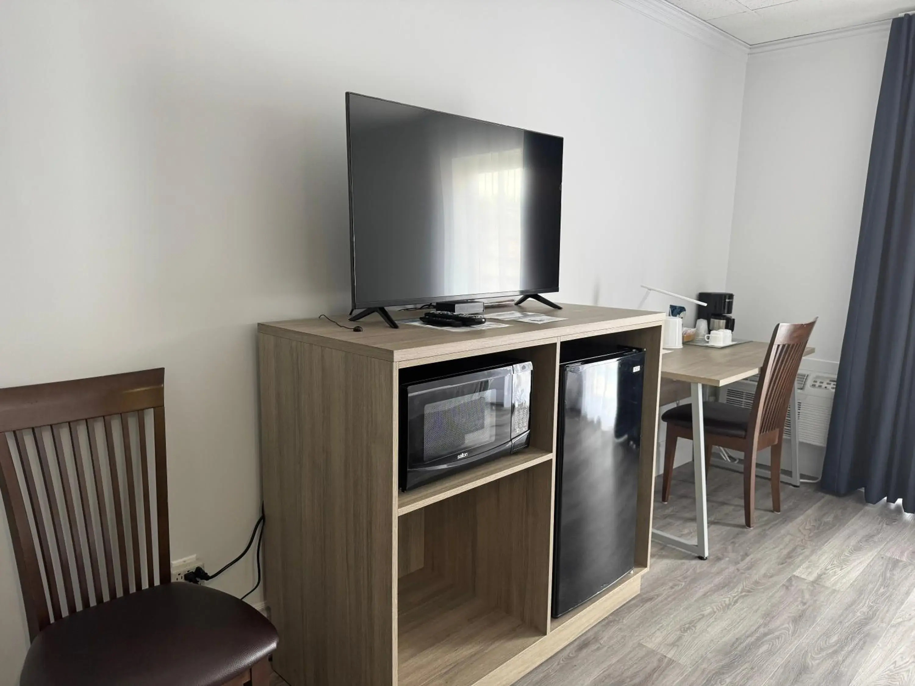 Family Double Room in La Porte de la Mauricie Family Double Room in La Porte de la Mauricie