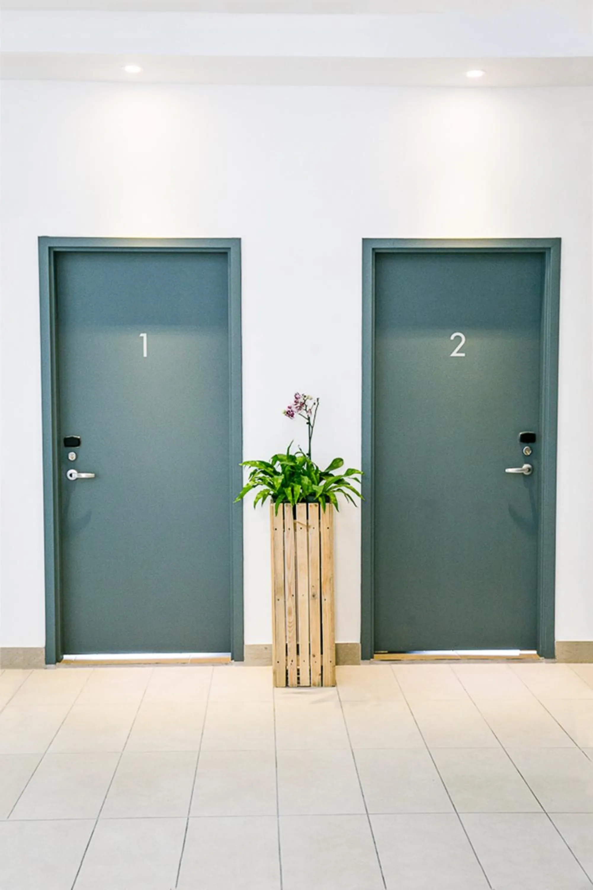 Decorative detail in Commodore Suites