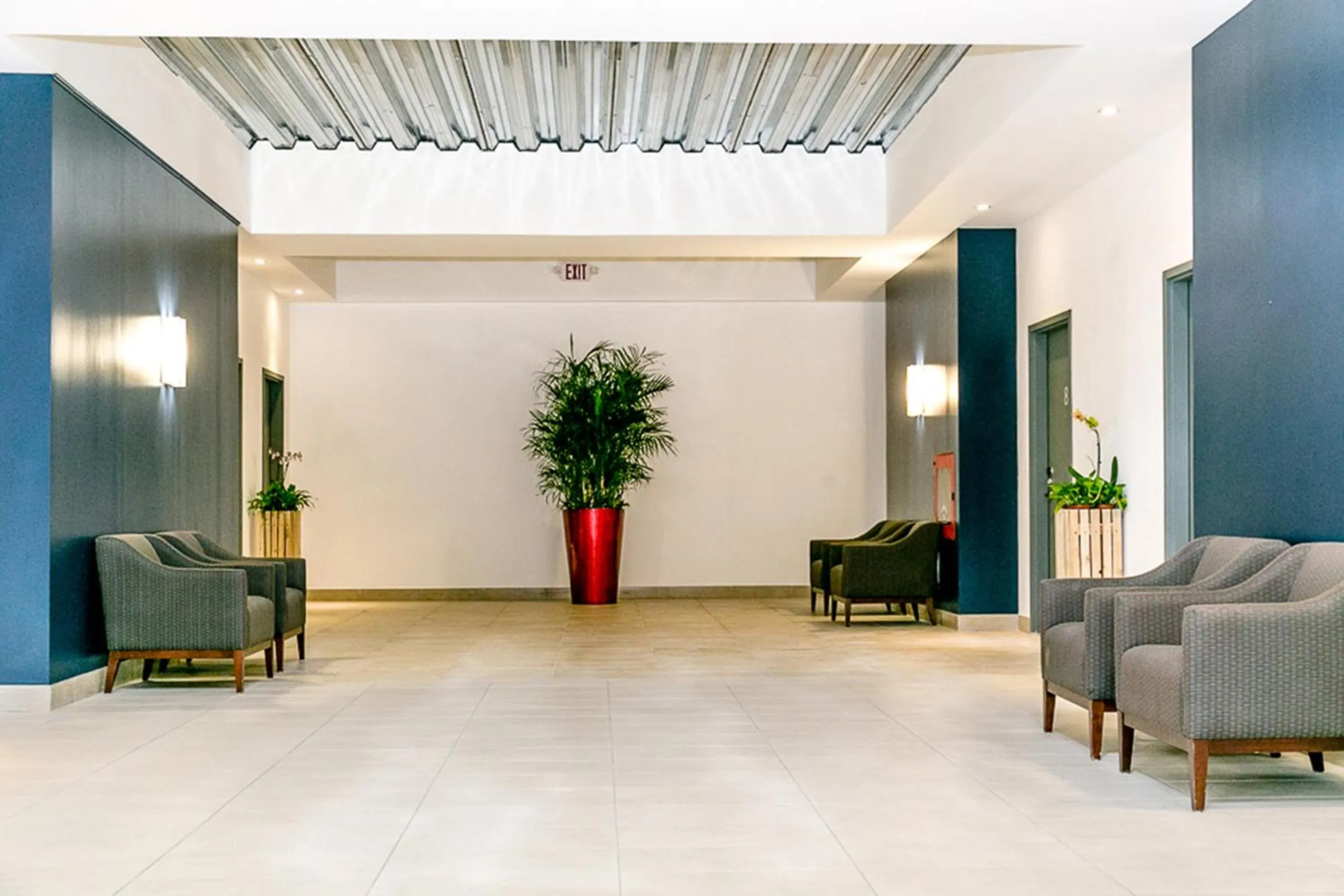 Lobby or reception in Commodore Suites