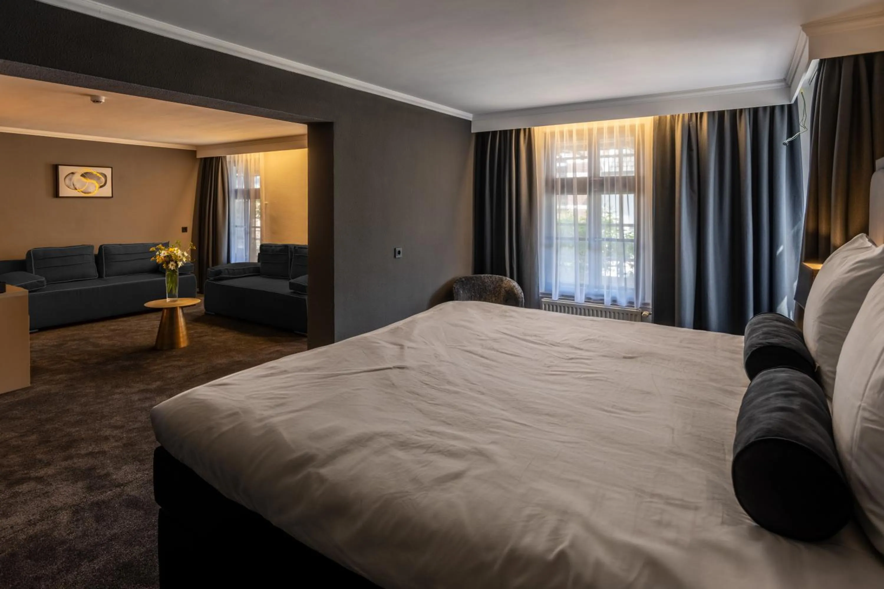 Bed in Square Boutique Hotel & Brasserie