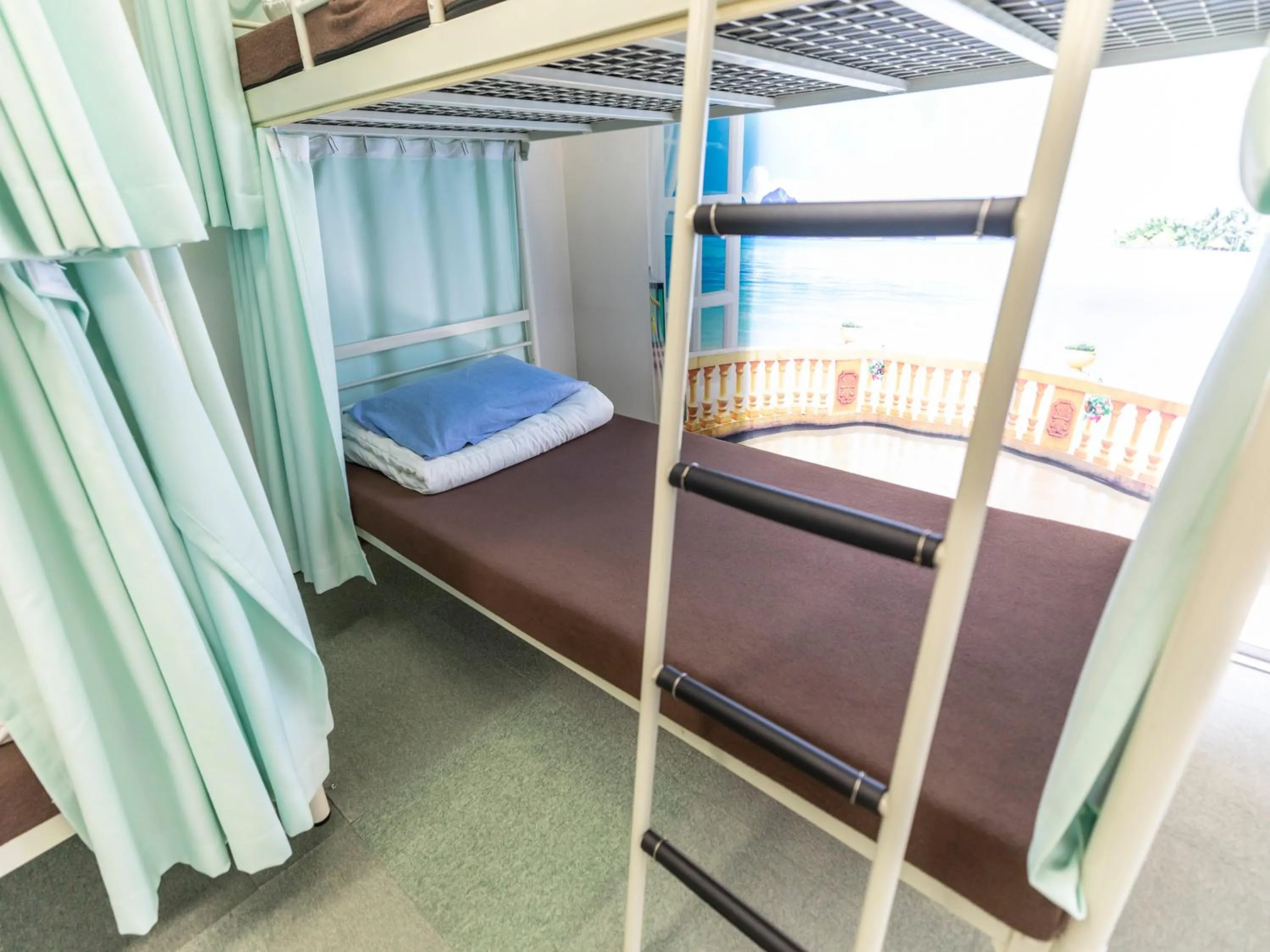 bunk bed, Bed in Omotenashi Hostel Miyajima