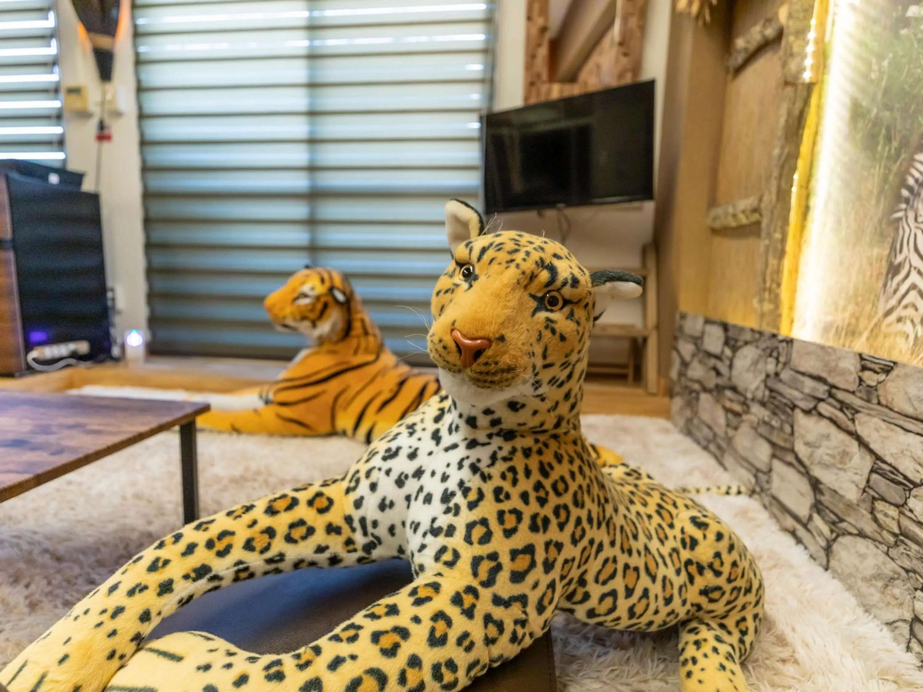 Decorative detail in Omotenashi Hostel Miyajima