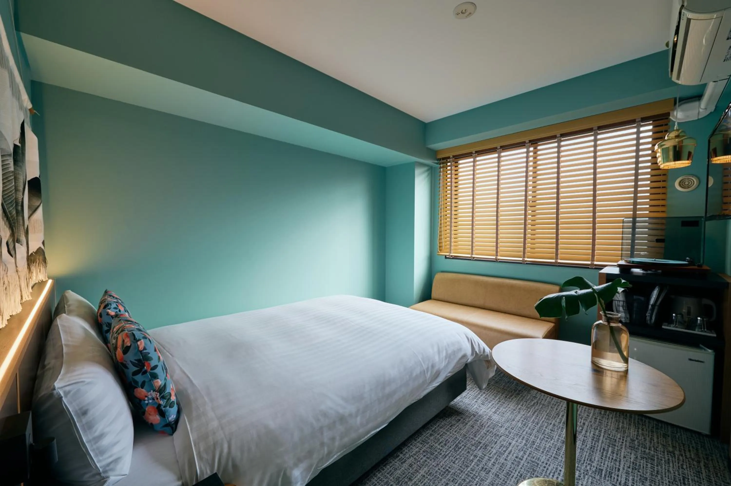 Photo of the whole room, Bed in Hotel She, Kyoto