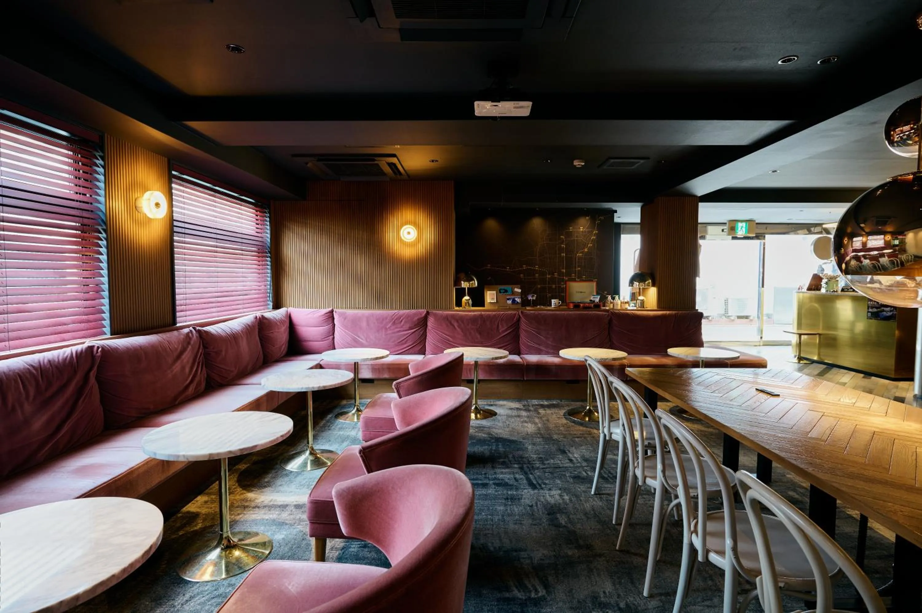 Lounge or bar in Hotel She, Kyoto