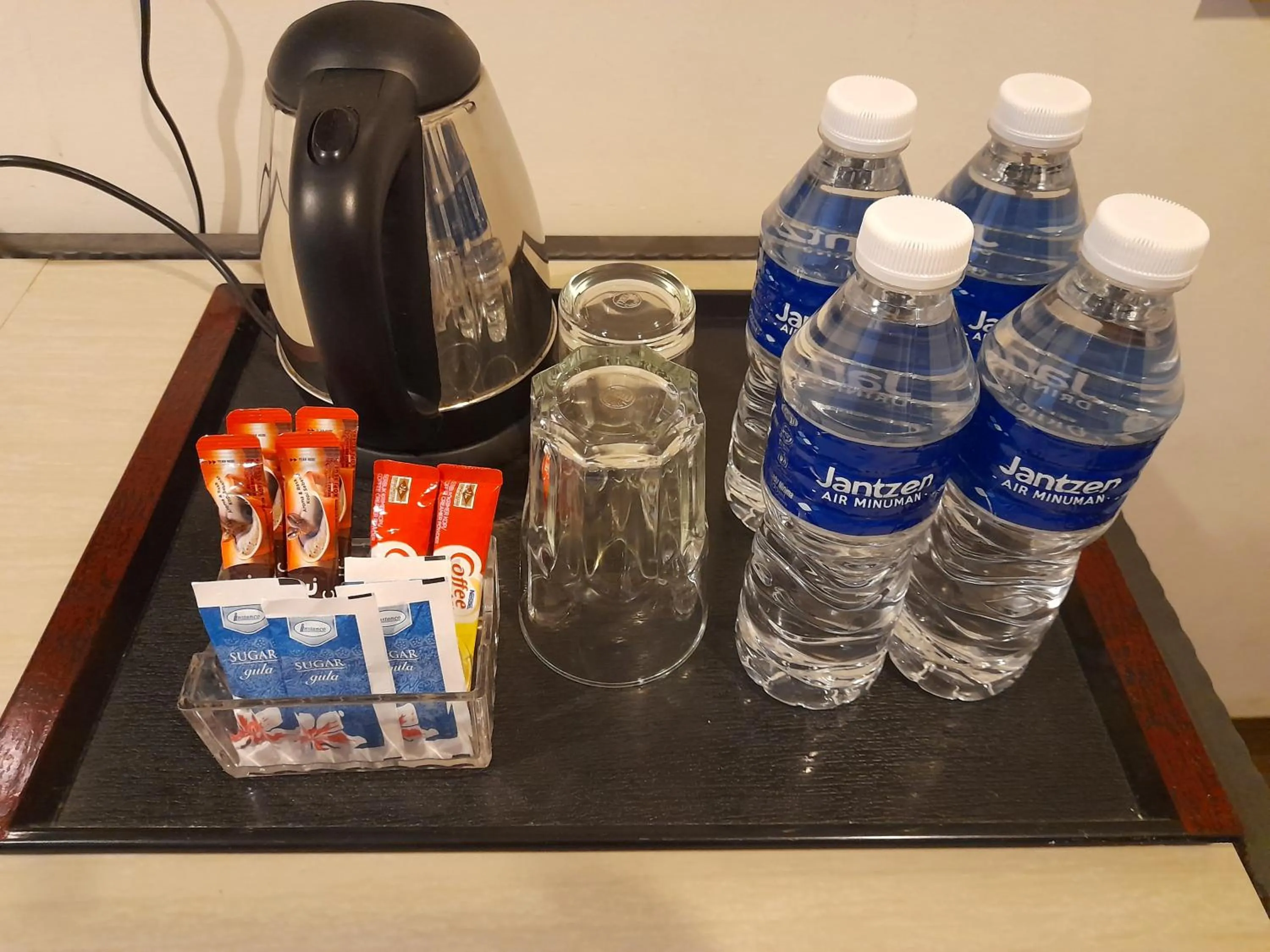 Coffee/tea facilities in Talents Motor Park Hotel