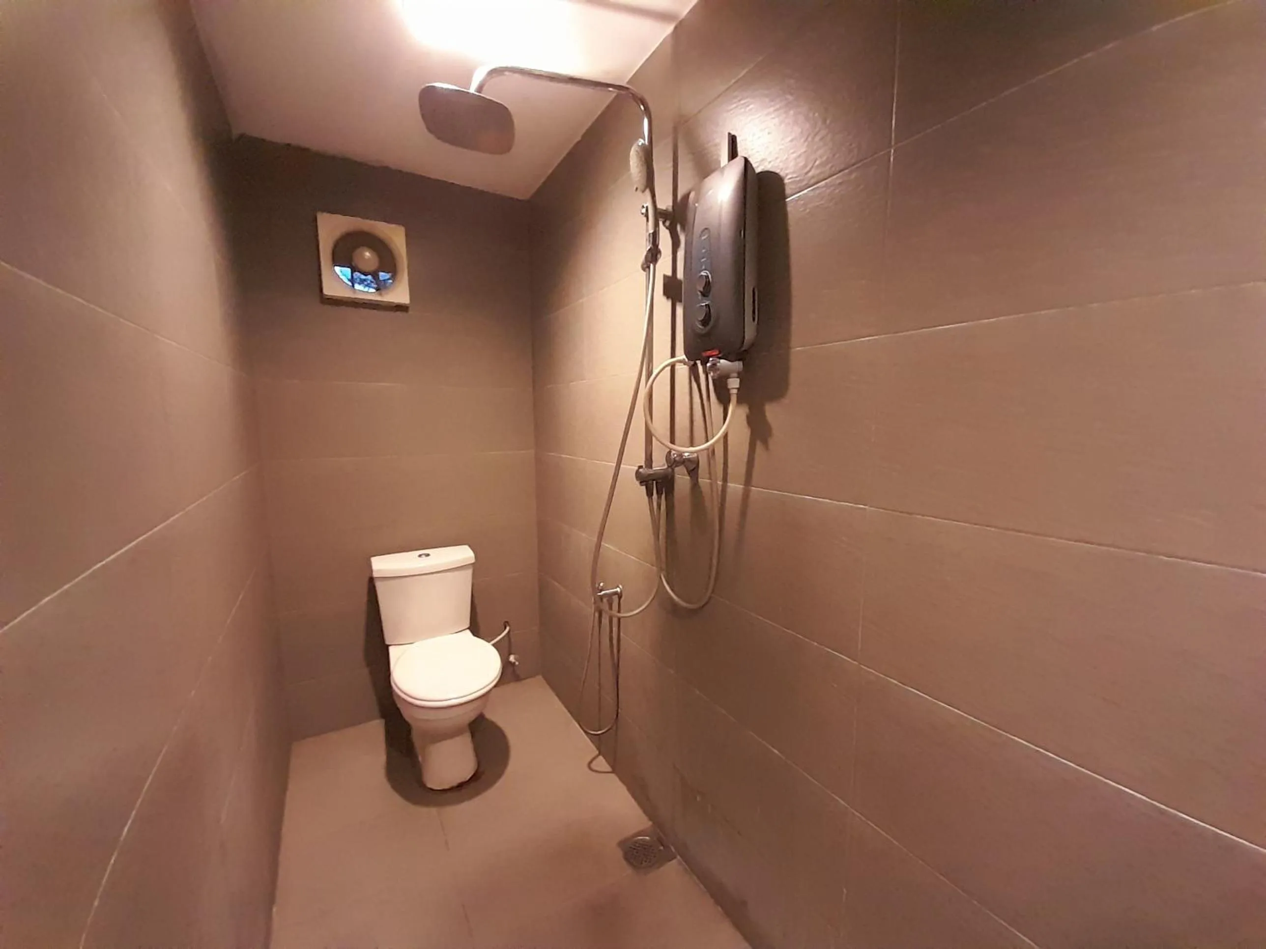 Bathroom in Talents Motor Park Hotel