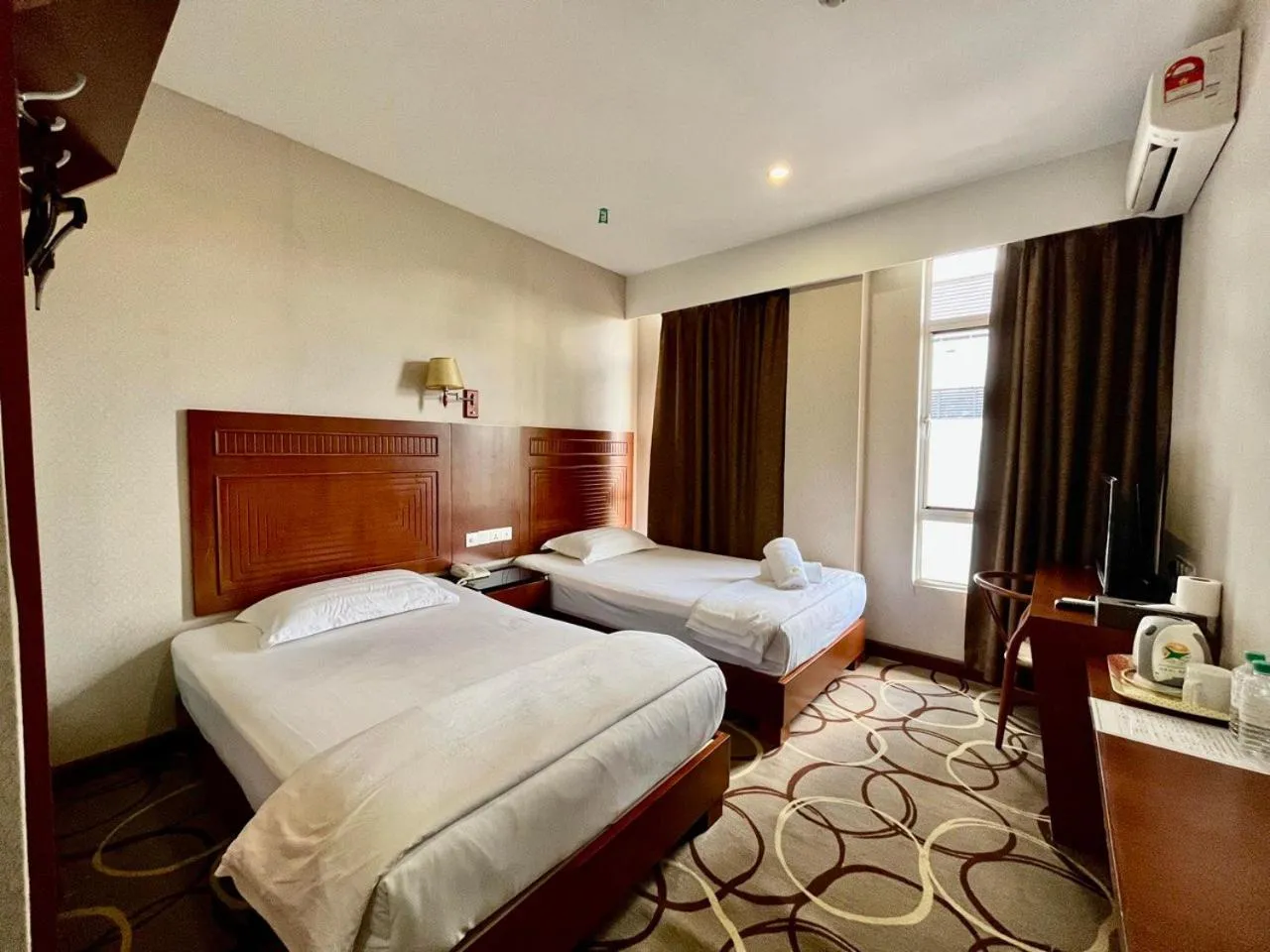 Bedroom, Bed in Fan Holiday Hotel