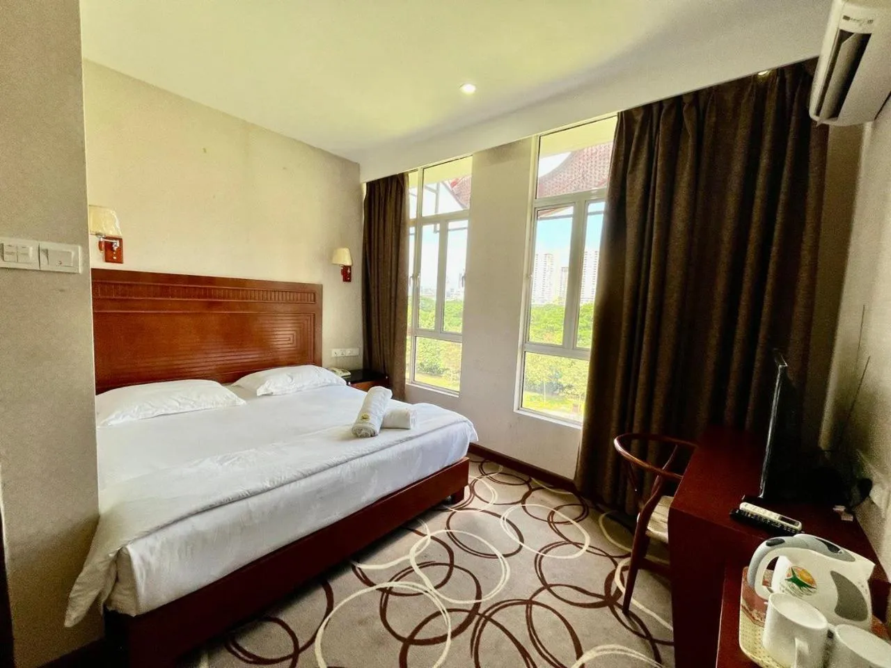 Bedroom, Bed in Fan Holiday Hotel