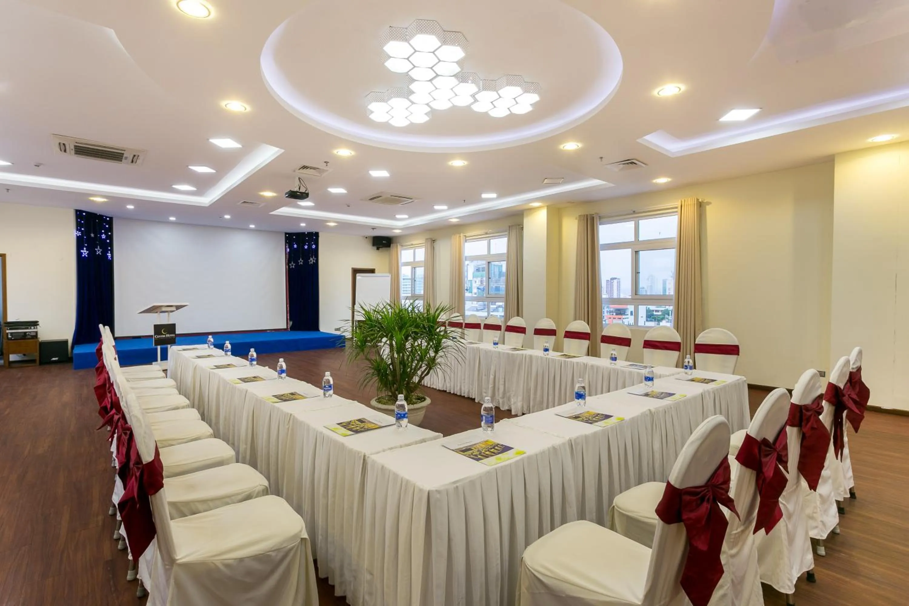 Business facilities in Centre Hotel