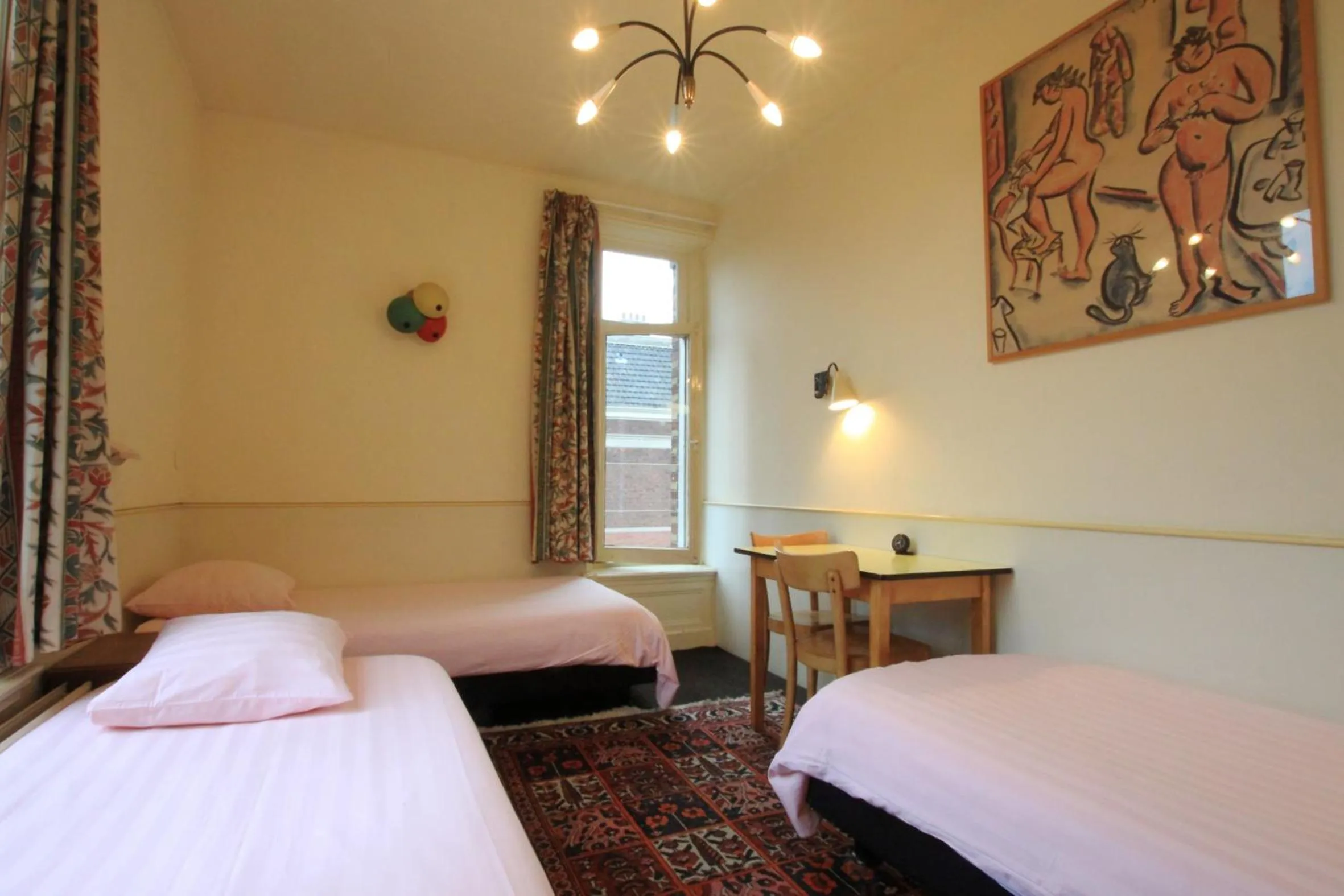 Day, Bed in Hotel Museumzicht