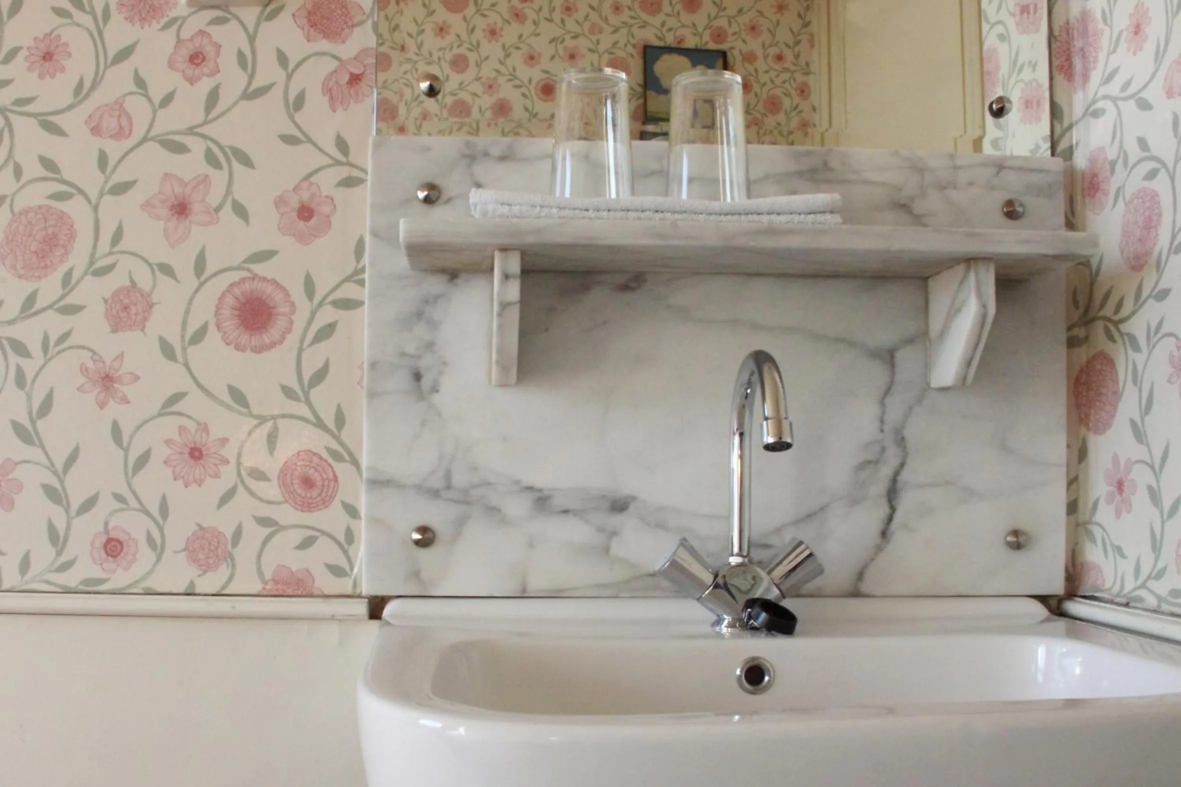 Bathroom in Hotel Museumzicht