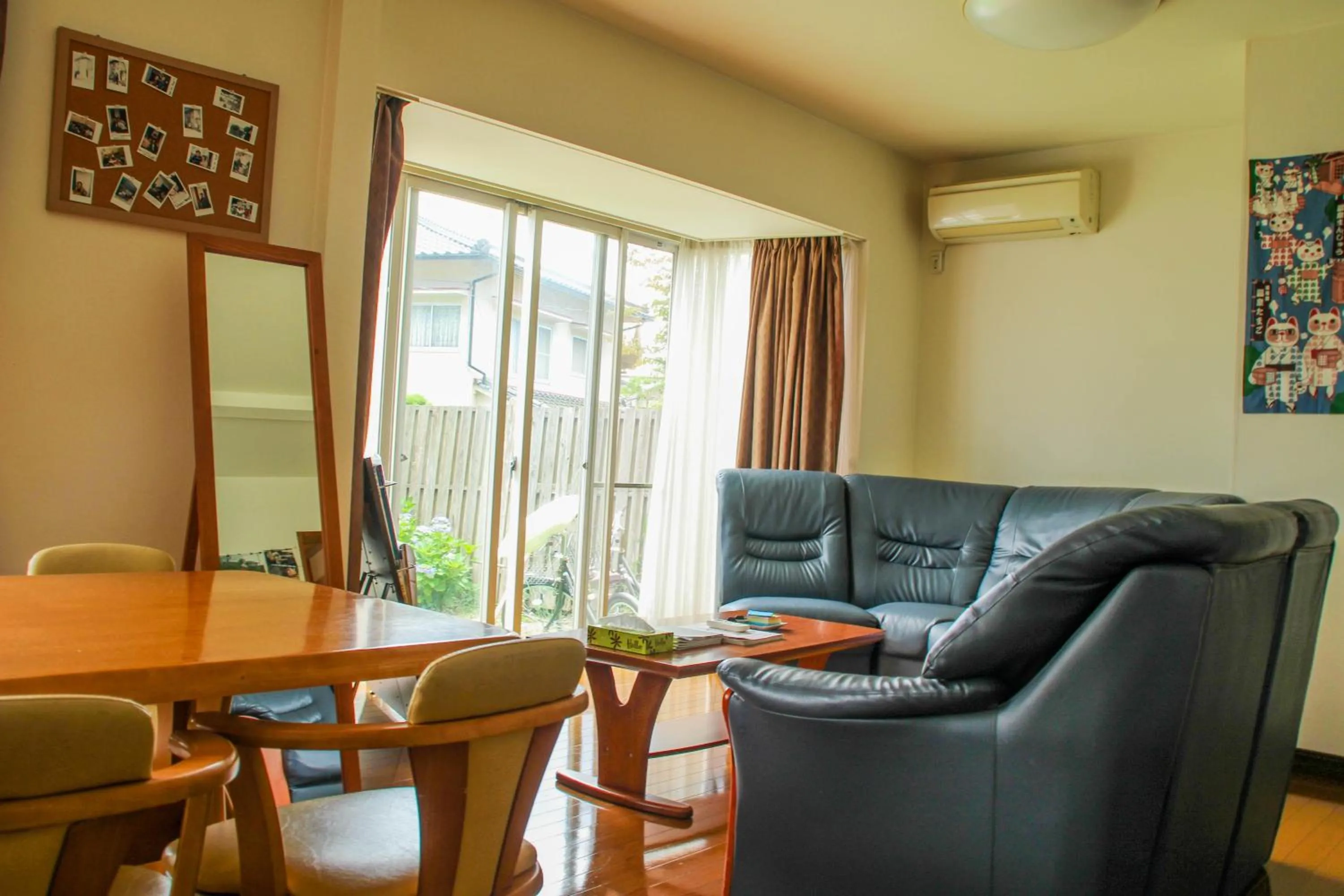 Communal lounge/ TV room in Yufuin Sonata