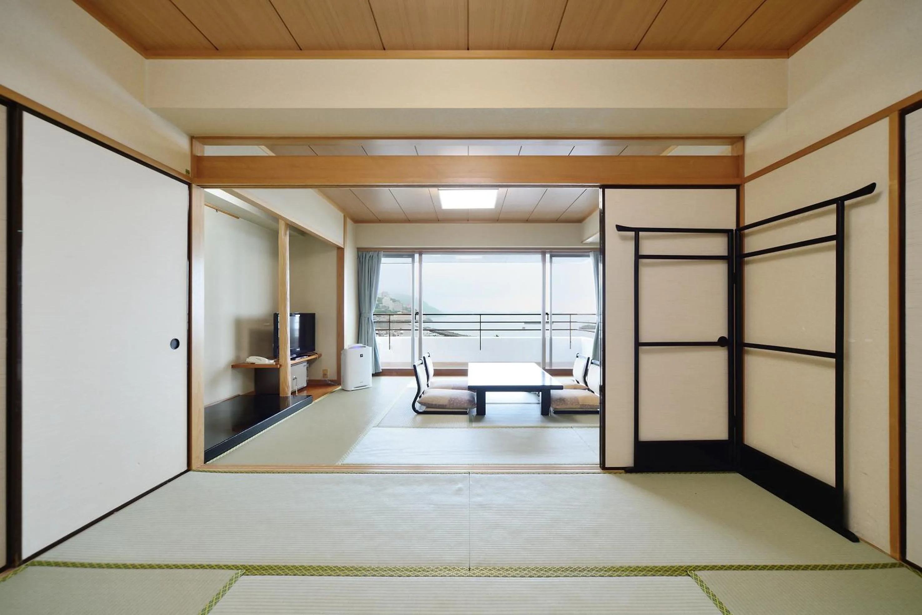 Photo of the whole room, Bed in Hotel Sunmi Club