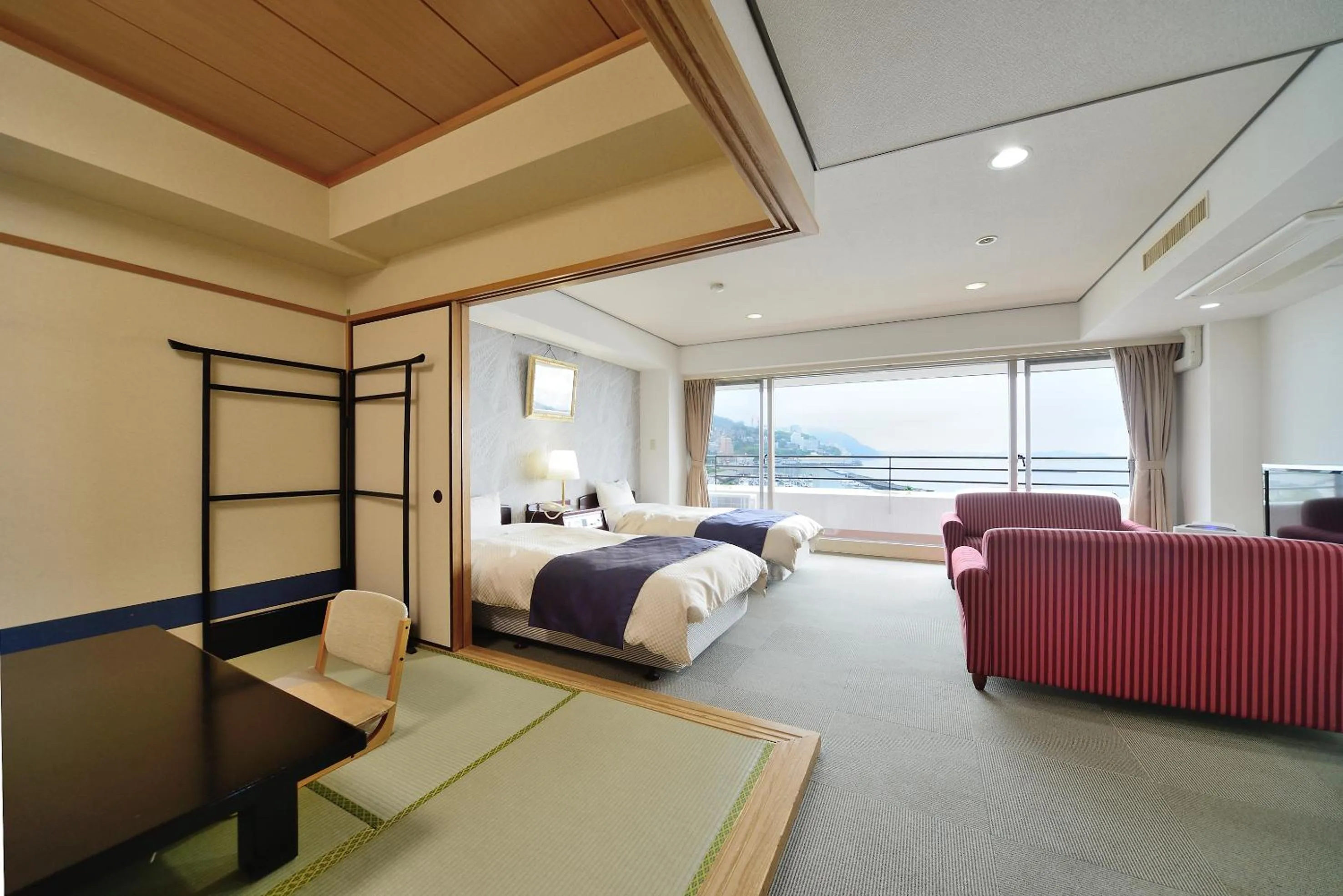 Photo of the whole room, Bed in Hotel Sunmi Club