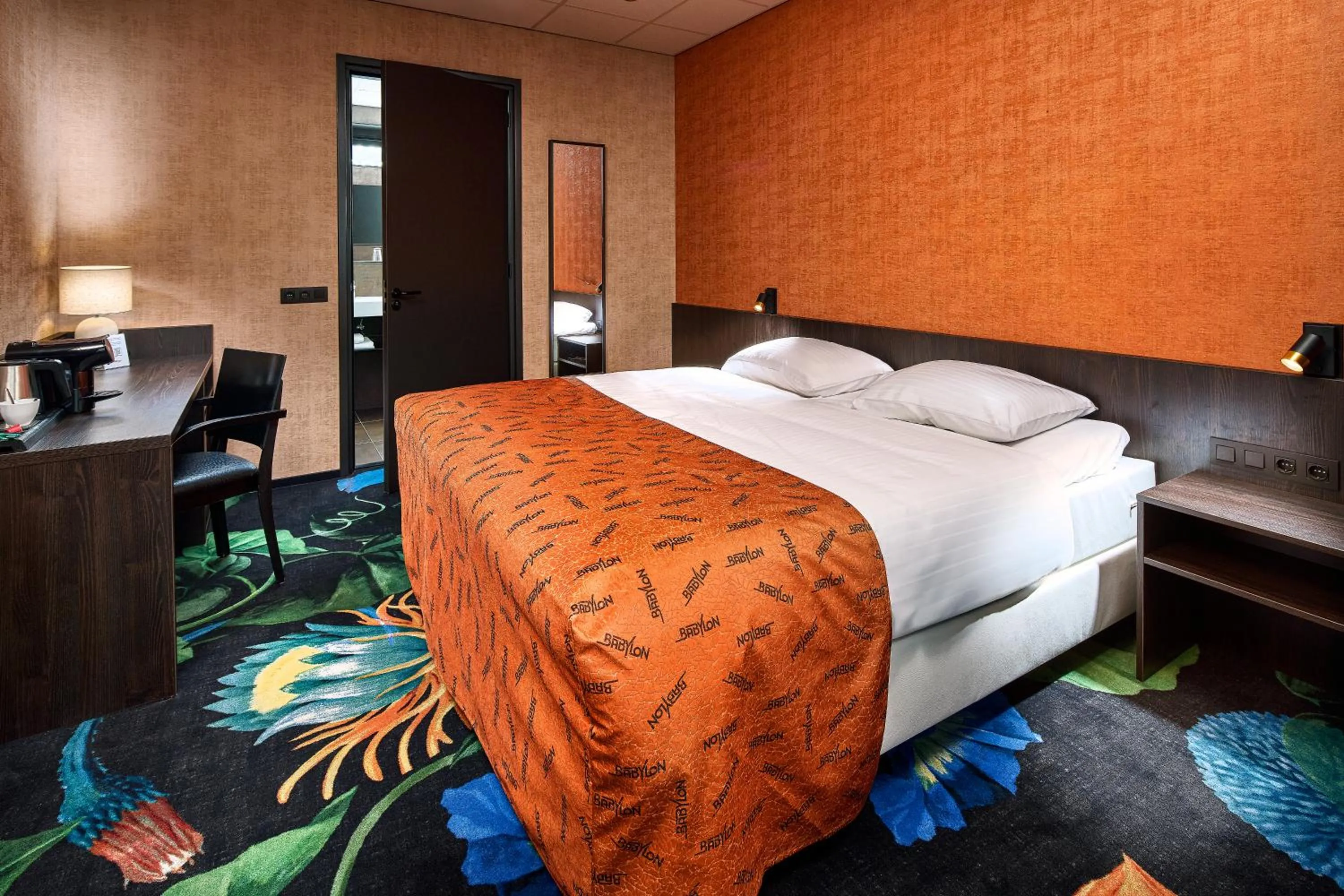 Bedroom, Bed in Hotel Babylon Heerhugowaard - Alkmaar