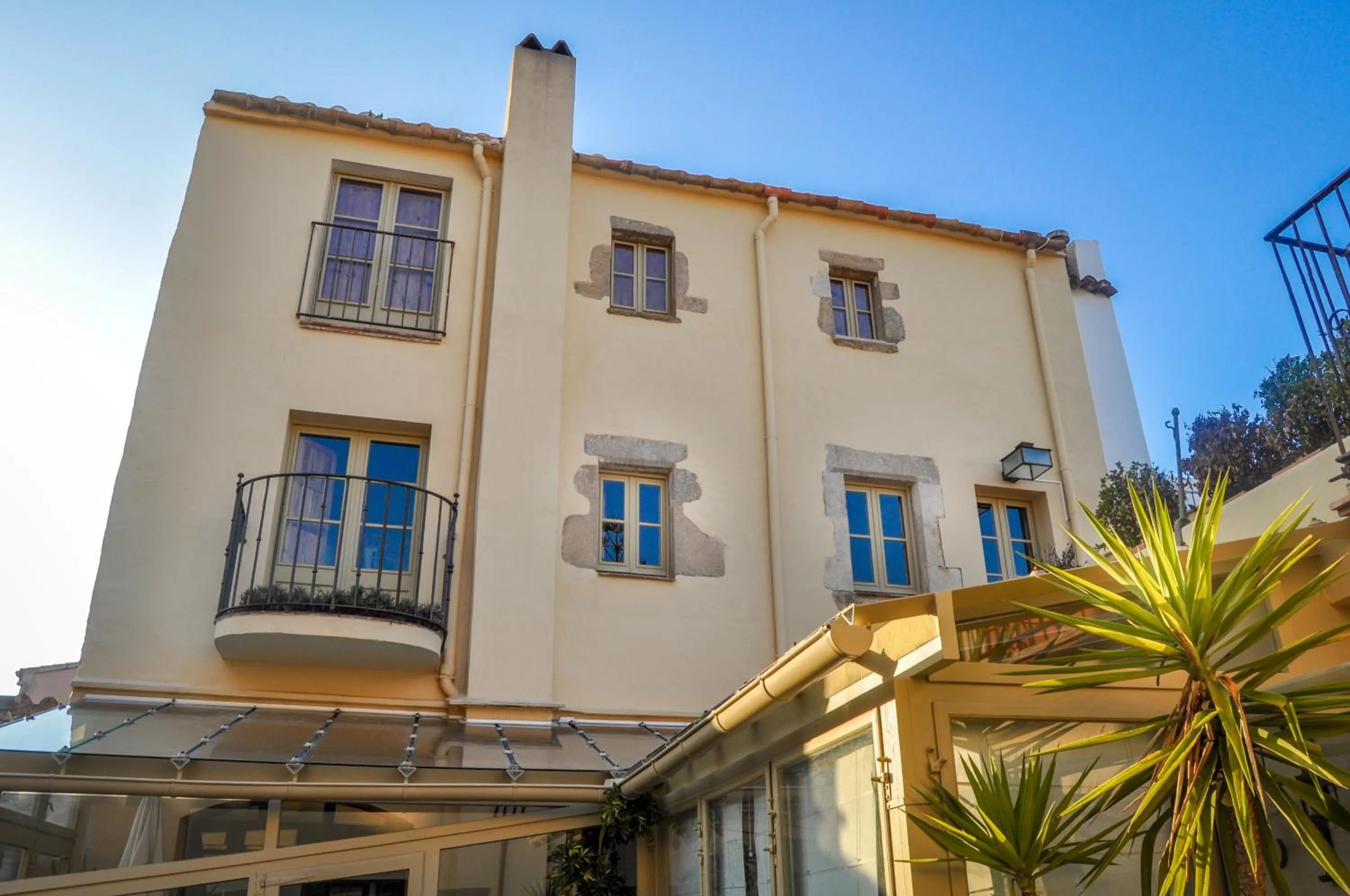 Property building in Can Felip Apartments