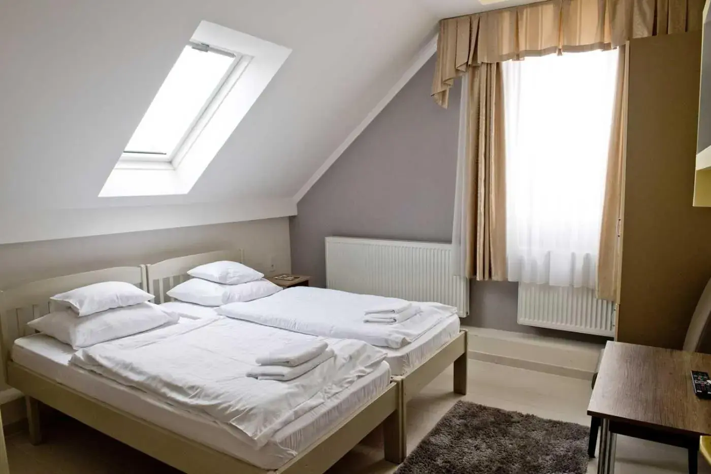 Standard Twin Room - single occupancy in Kemence Csárda és Szálloda Standard Twin Room - single occupancy in Kemence Csárda és Szálloda