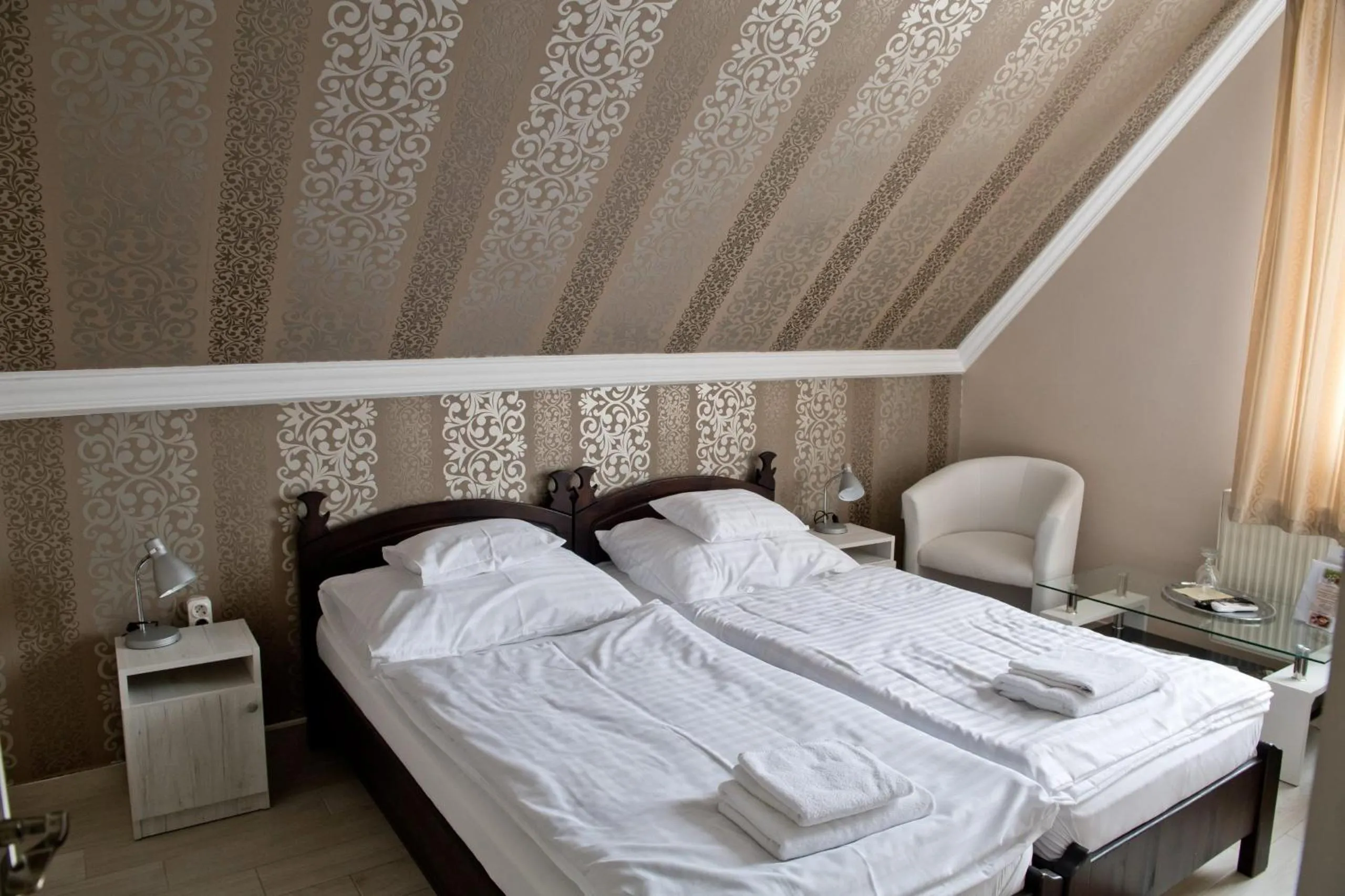 Kemence Csárda és Szálloda