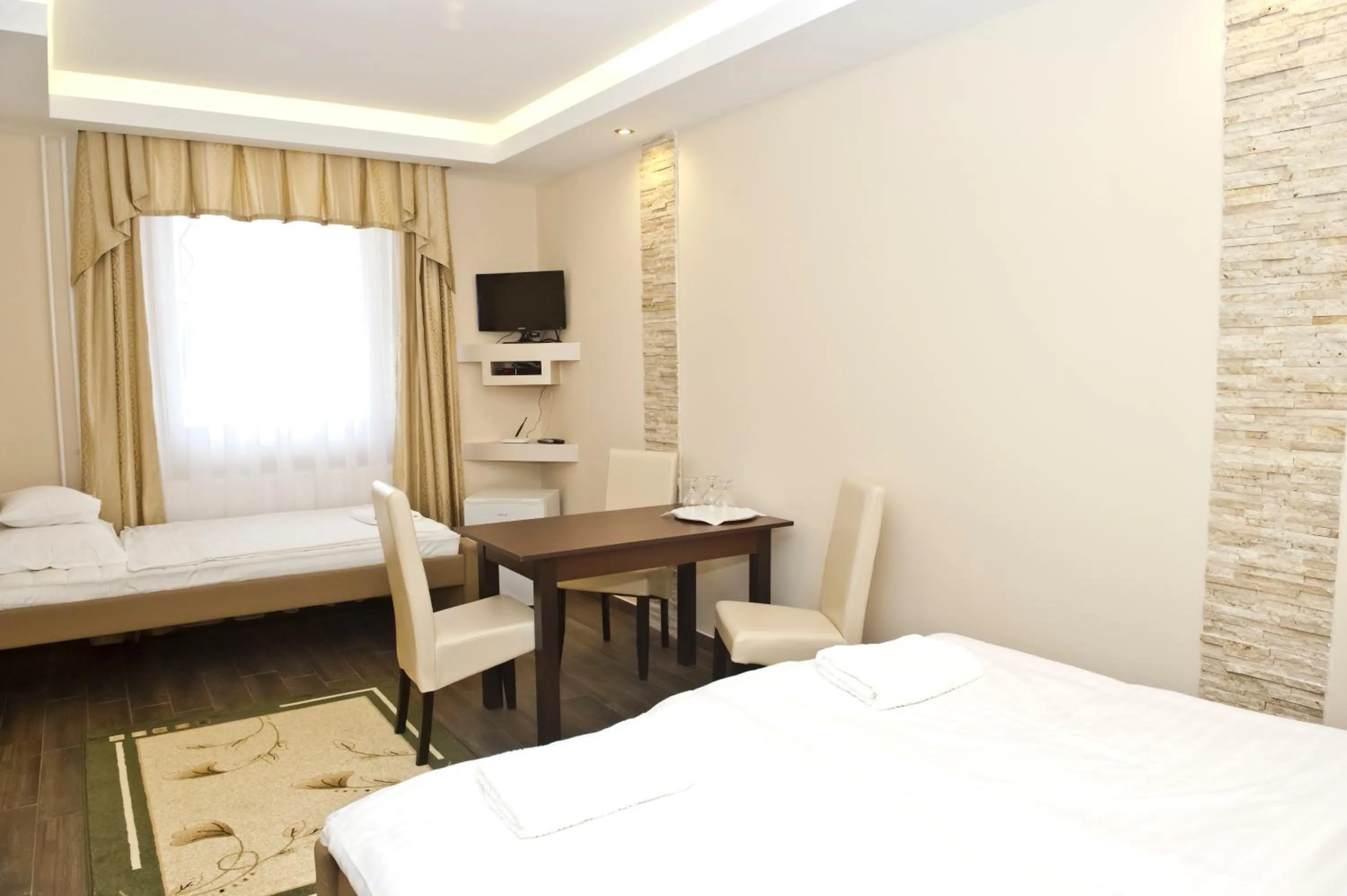 Photo of the whole room in Kemence Csárda és Szálloda