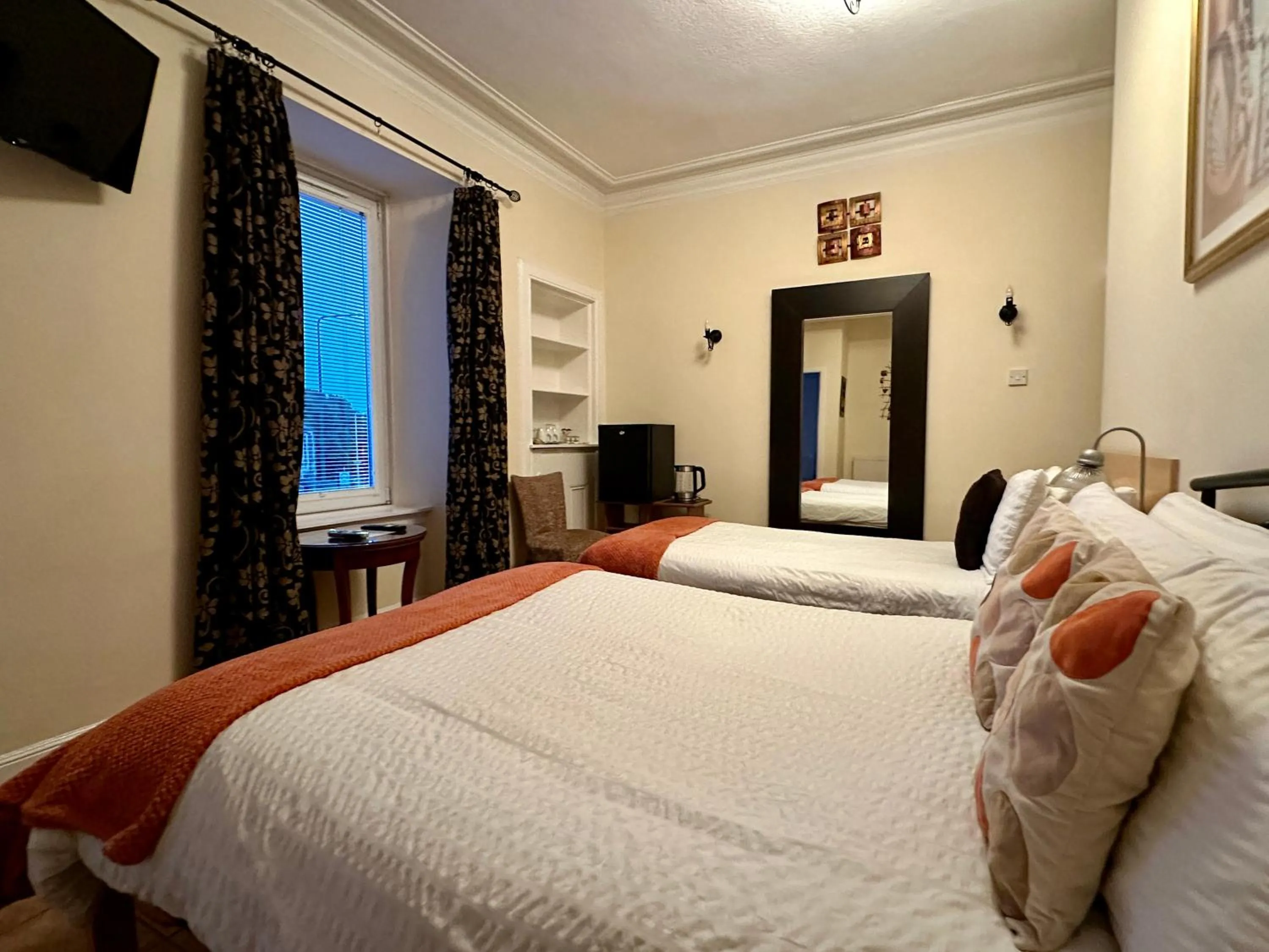 TV and multimedia, Bed in The Elbow Room