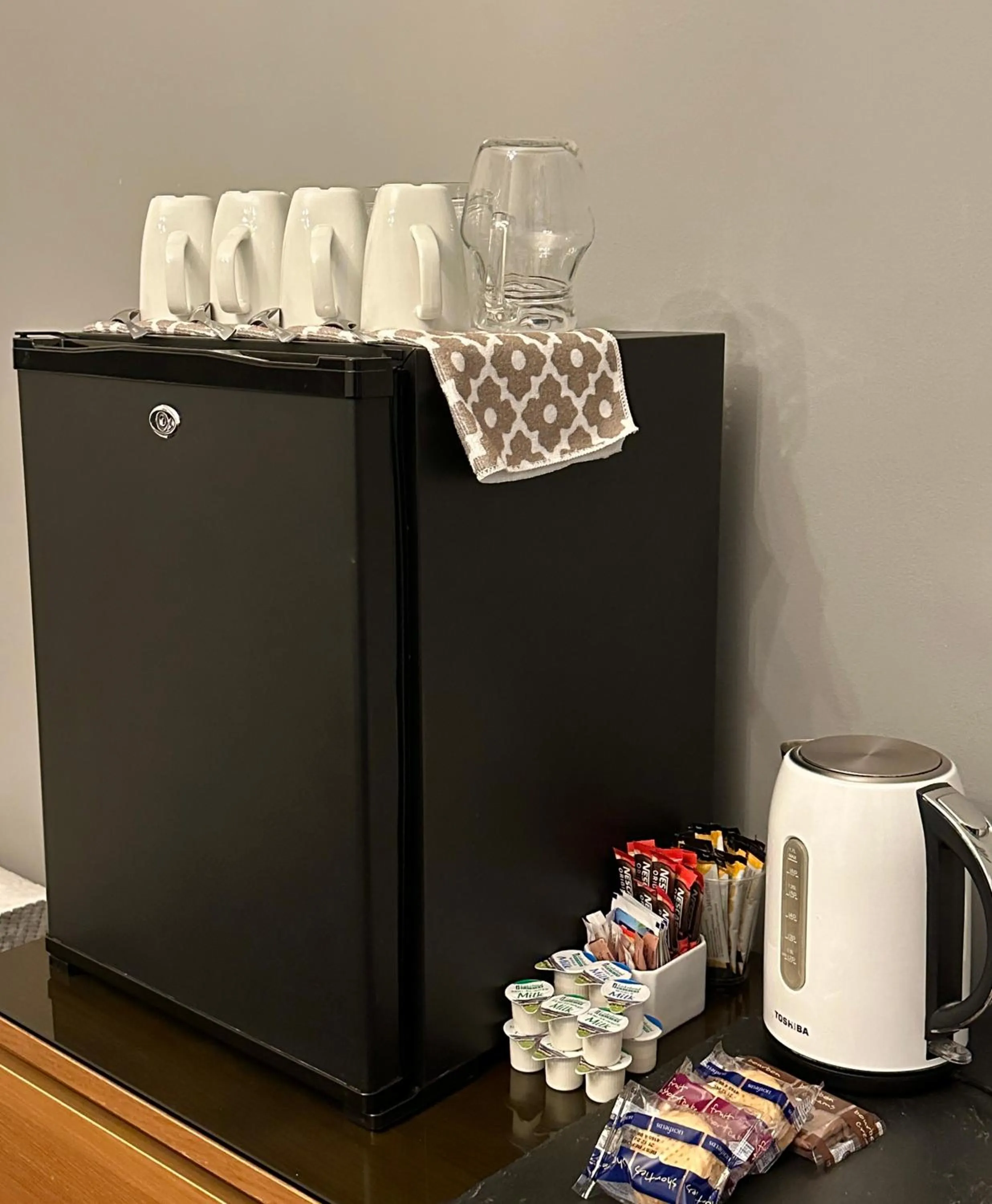 Coffee/tea facilities in The Elbow Room