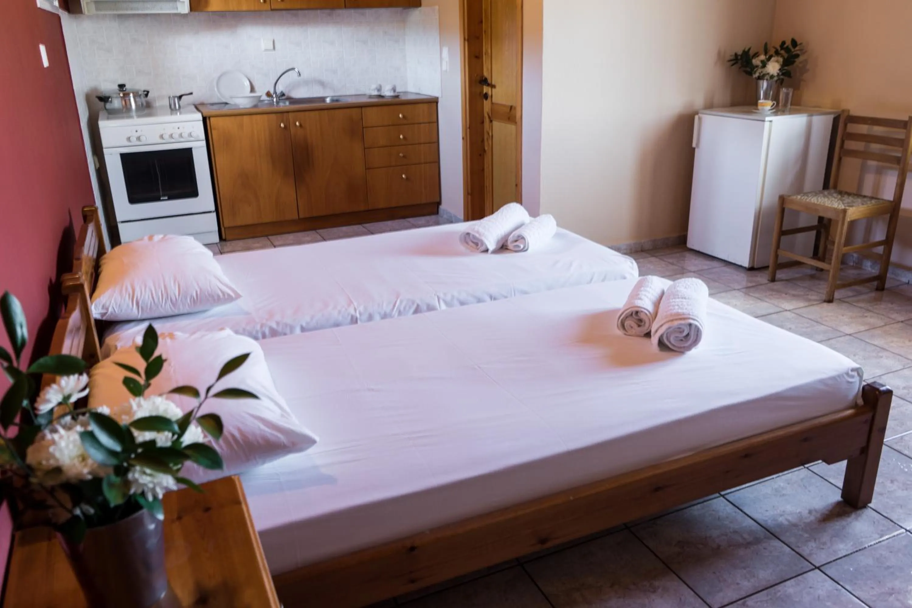 Area and facilities in Act Art Skiathos