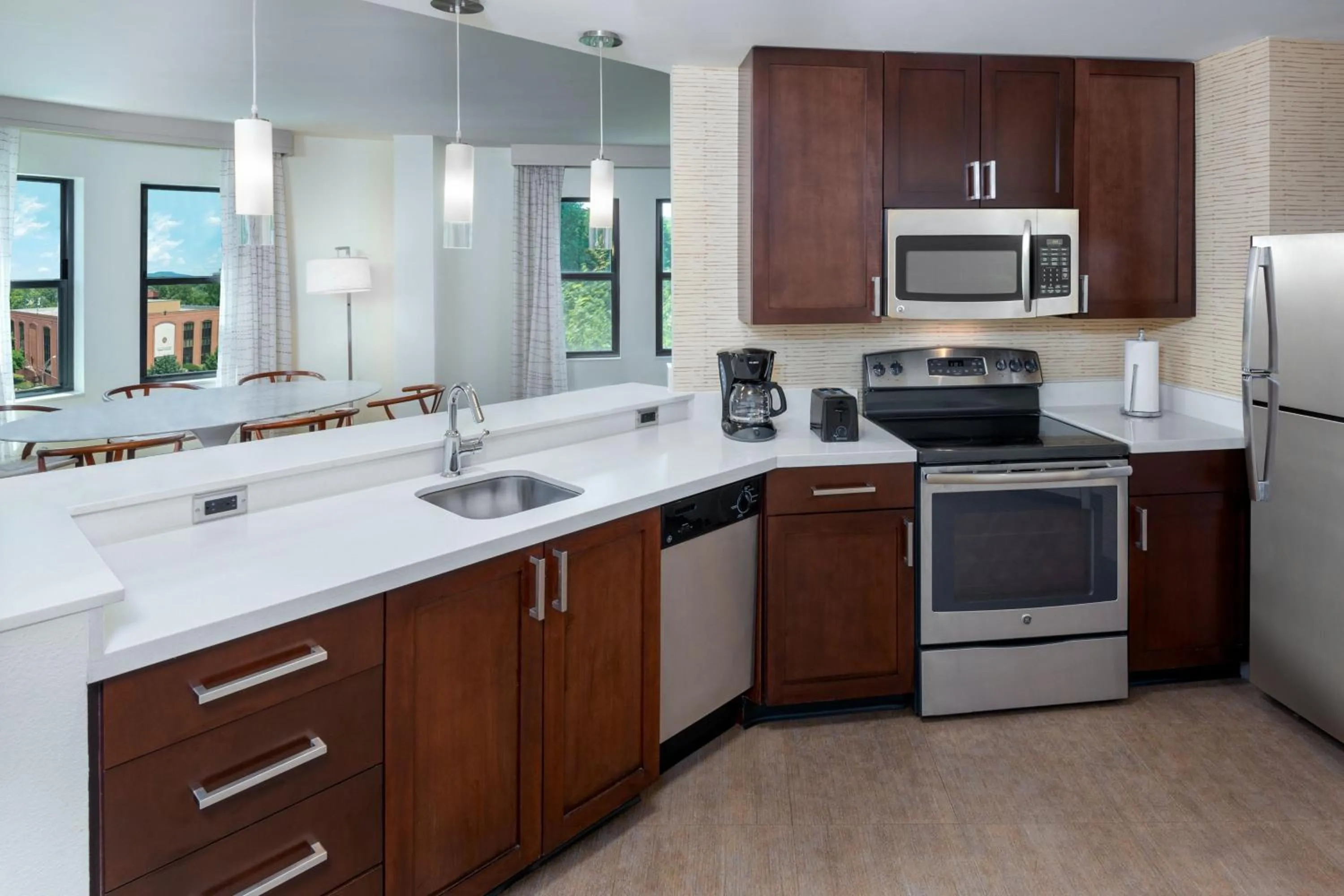 Kitchen or kitchenette in Residence Inn by Marriott Charlottesville Downtown