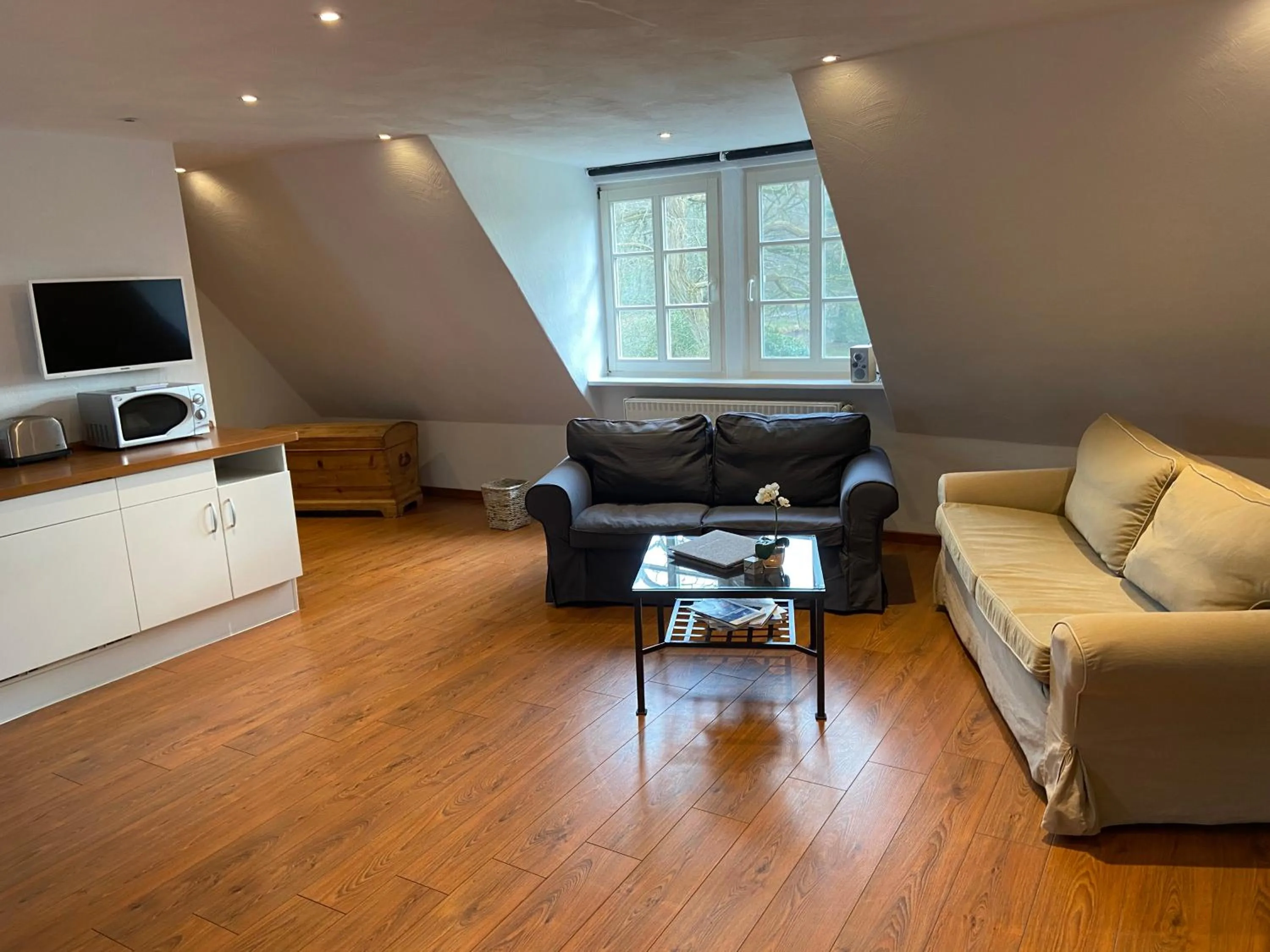 TV and multimedia in Klosterschänke Hude Hotel Ferienwohnungen Restaurant Café