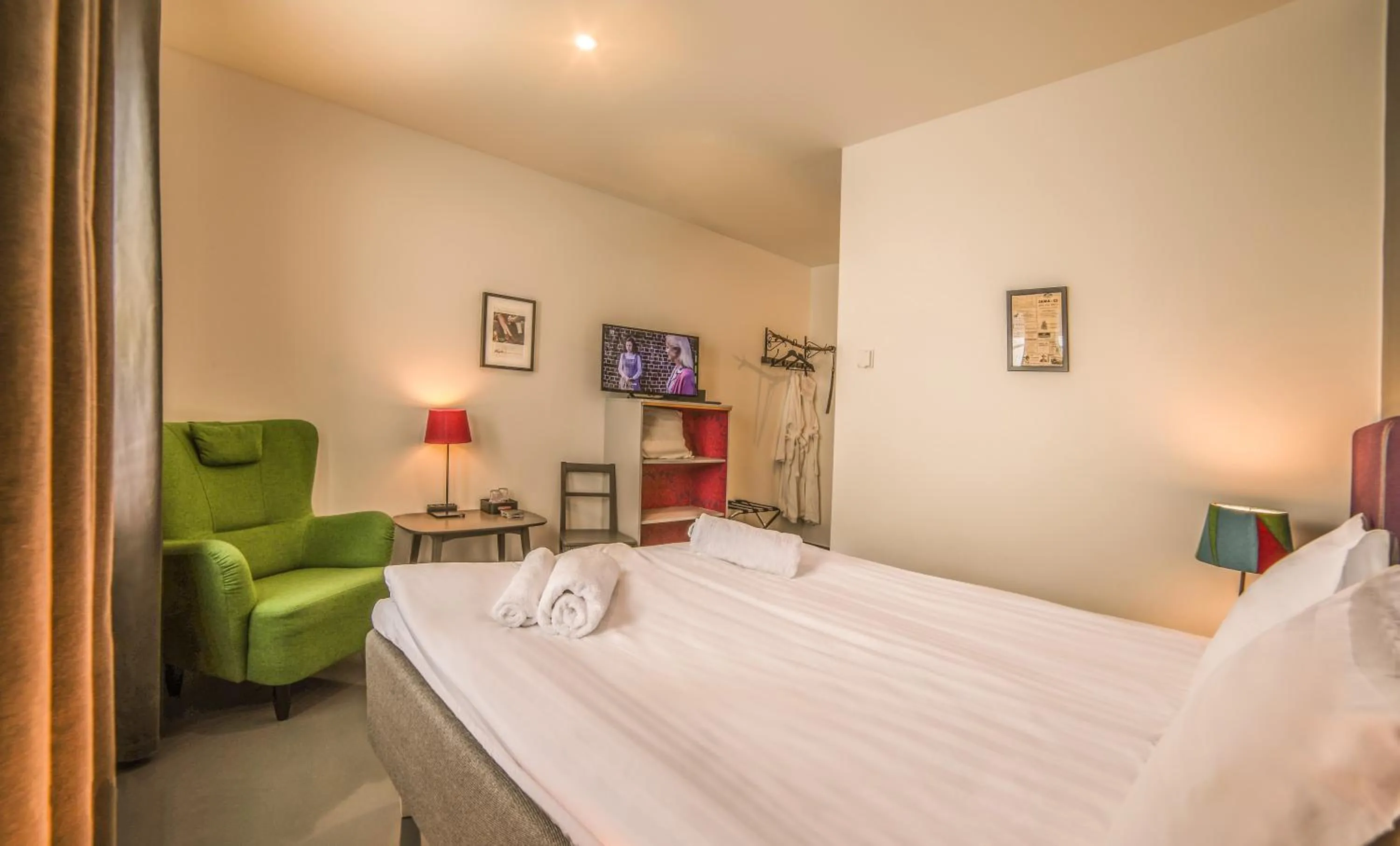 Bedroom, Bed in Hotelli HiljaHelena