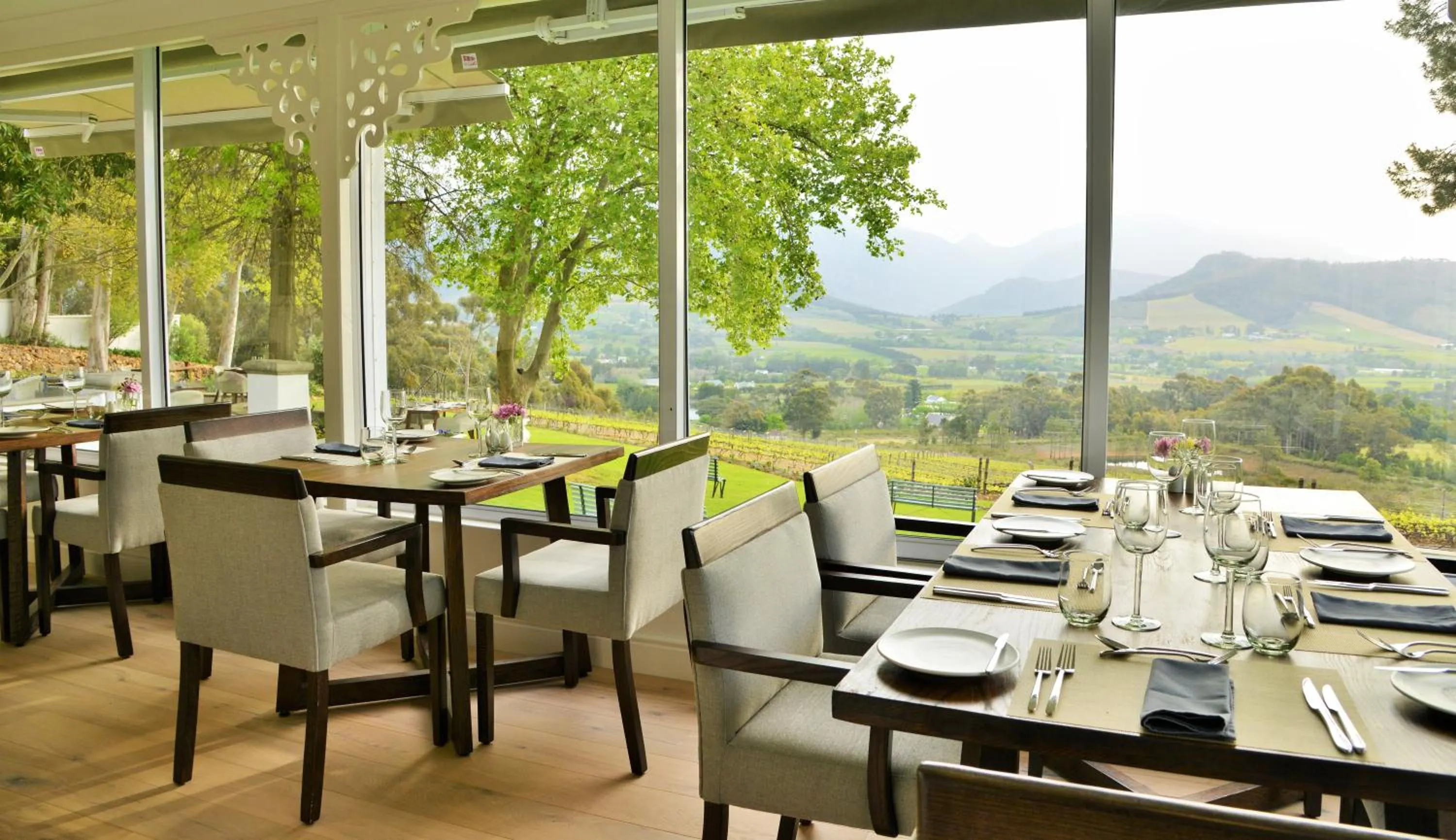 Restaurant/places to eat in La Petite Ferme